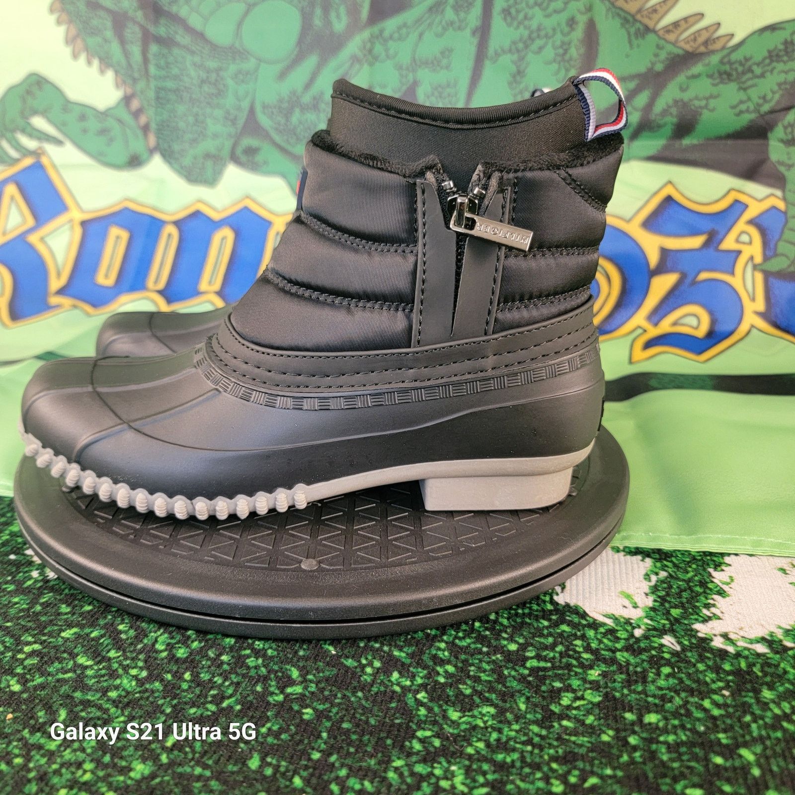 Tommy Hilfiger Tommy Hilfiger Womens Roana Black Winter & Snow Boots 7 Med Size US 7 / IT 37 - 2 Thumbnail