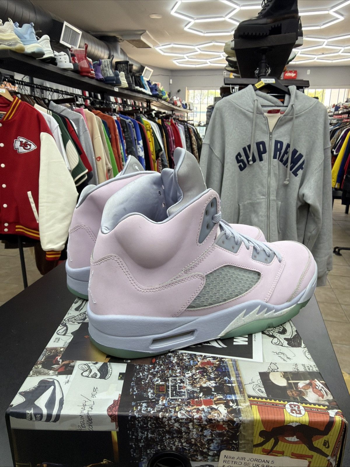 Jordan Brand Air Jordan 5 Retro Se Ester Pink DV0562-600 Men’s Size 10 Size US 10 / EU 43 - 6 Thumbnail
