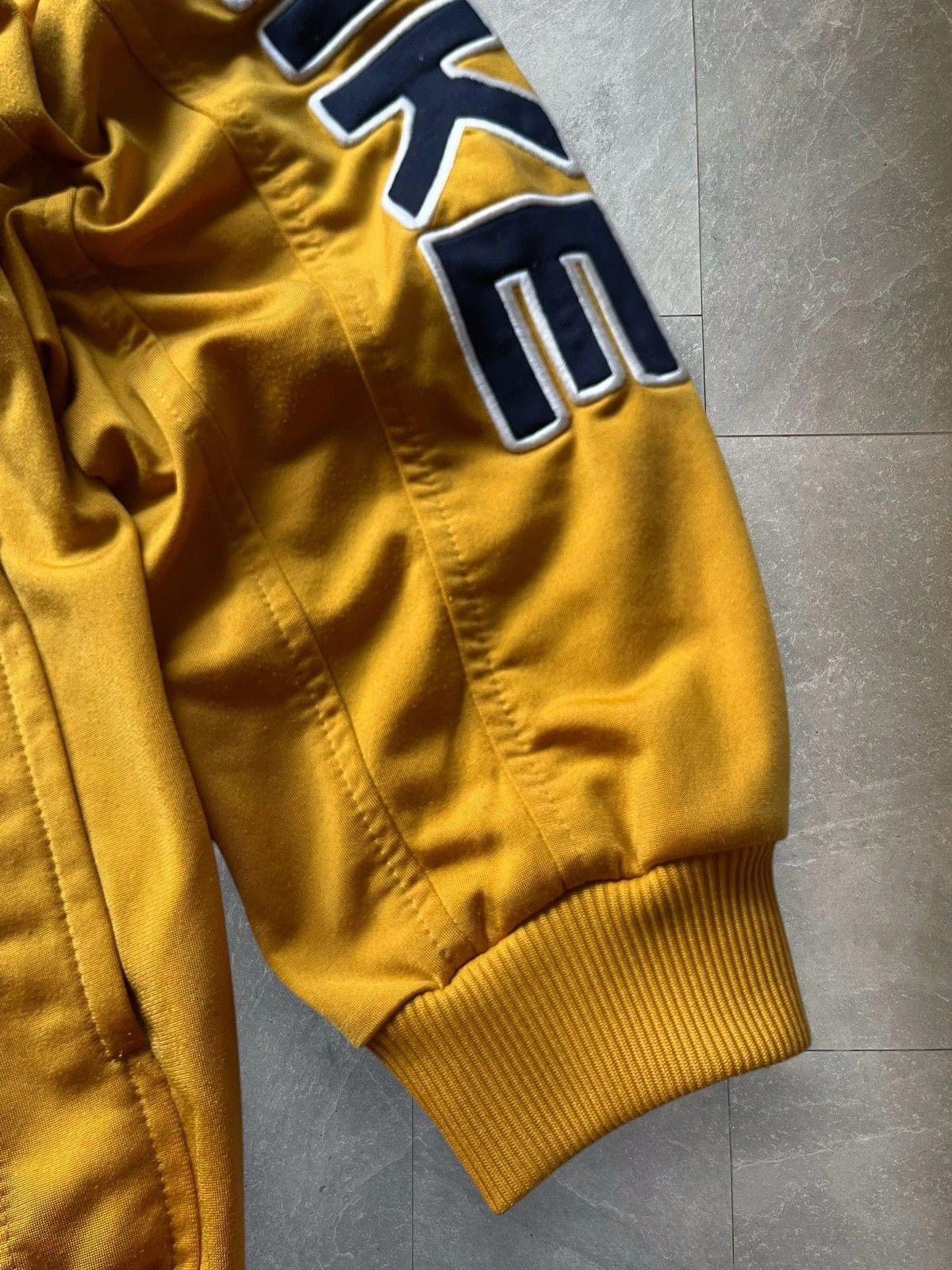 Nike OG Nike Windbreaker (164-176cm) = S Rare Vintage 1990s Size US S / EU 44-46 / 1 - 4 Thumbnail