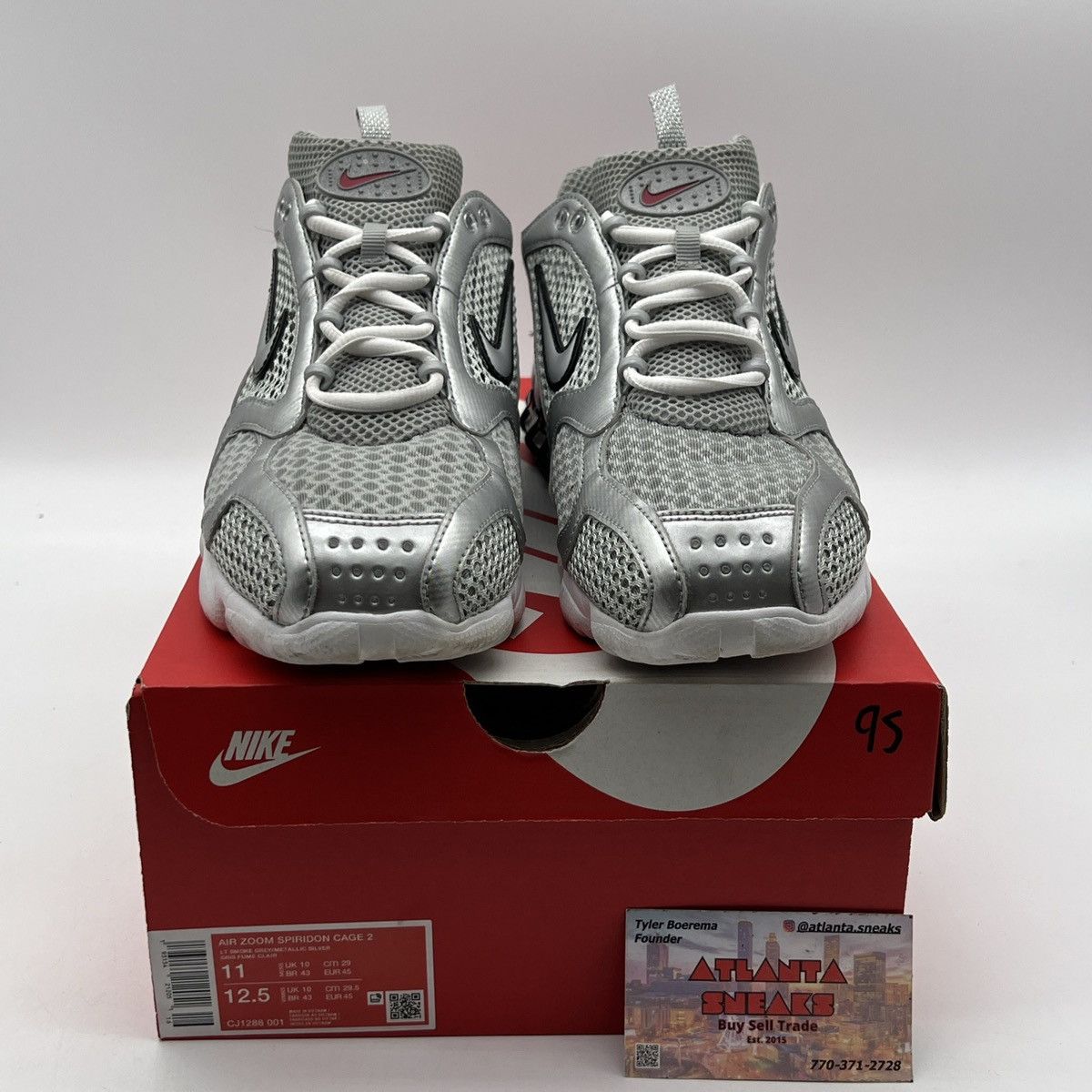 Nike Zoom spiridon caged 2 metallic silver Size US 11 / EU 44 - 2 Thumbnail
