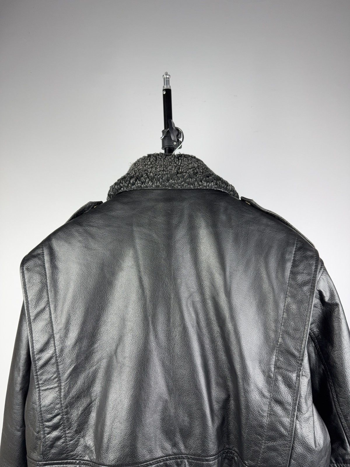 Japanese Brand Vintage 90s Military Army USA Leather Bomber Flight Jacket Size US L / EU 52-54 / 3 - 7 Thumbnail
