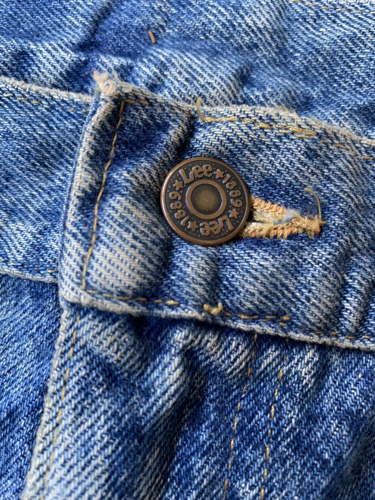 Lee × Vintage Vintage Lee Distressed Denim Size US 32 / EU 48 - 6 Thumbnail