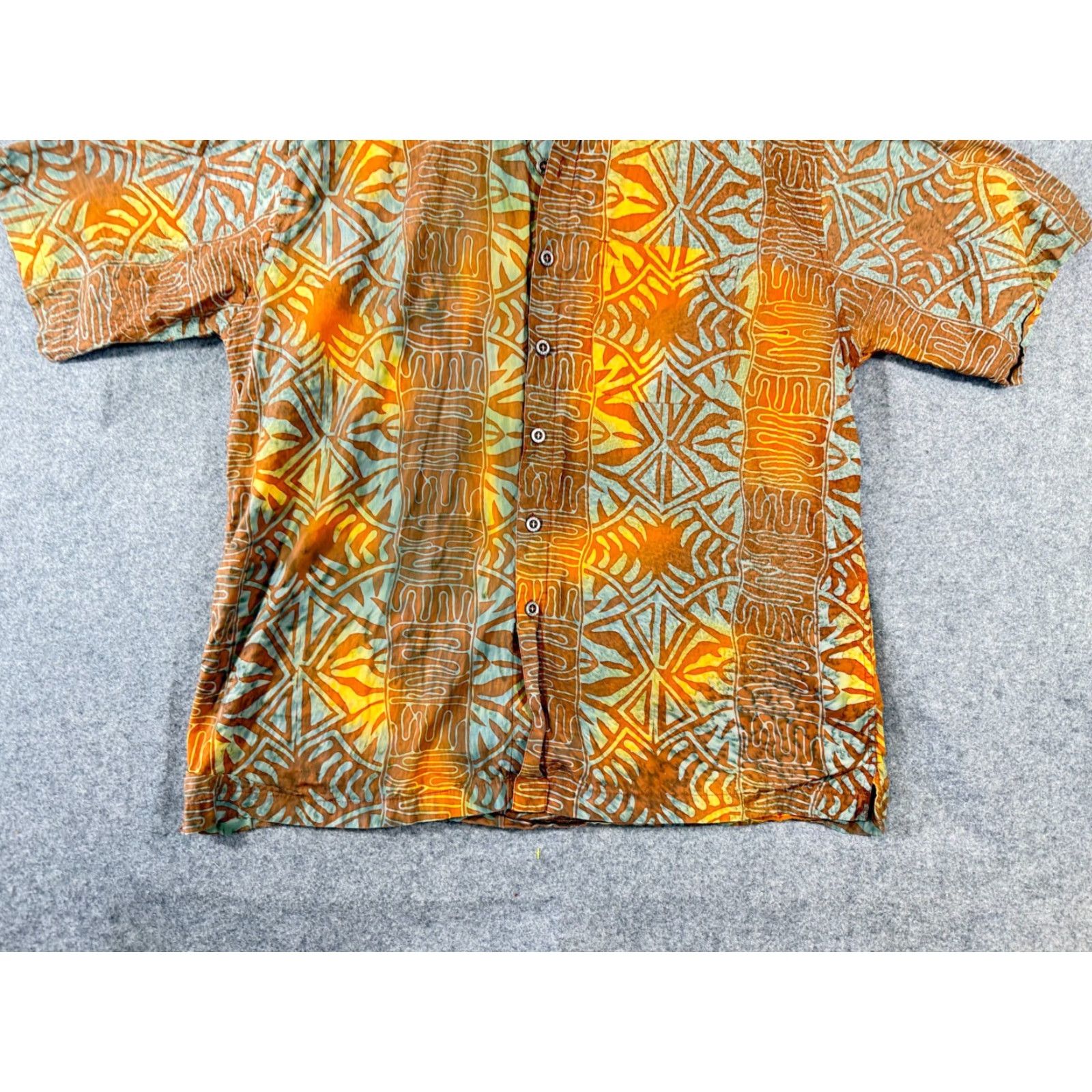 Vintage Johari West Leisure Shirt Mens XL Gold Blue Batik Print Hawaiian Short Sleeve Shirt Boys? Size US XL / EU 56 / 4 - 4 Thumbnail