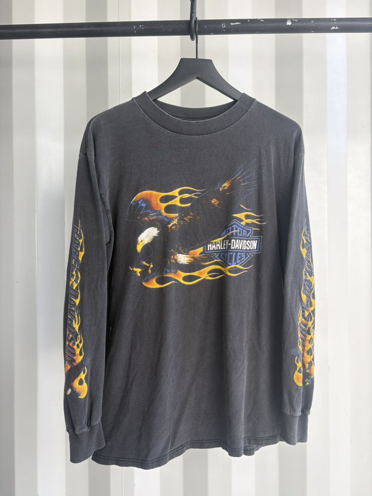 Harley Davidson Vintage Harley Freedom Flame Faded Shirt Band Grunge Size US L / EU 52-54 / 3 - 2 Thumbnail