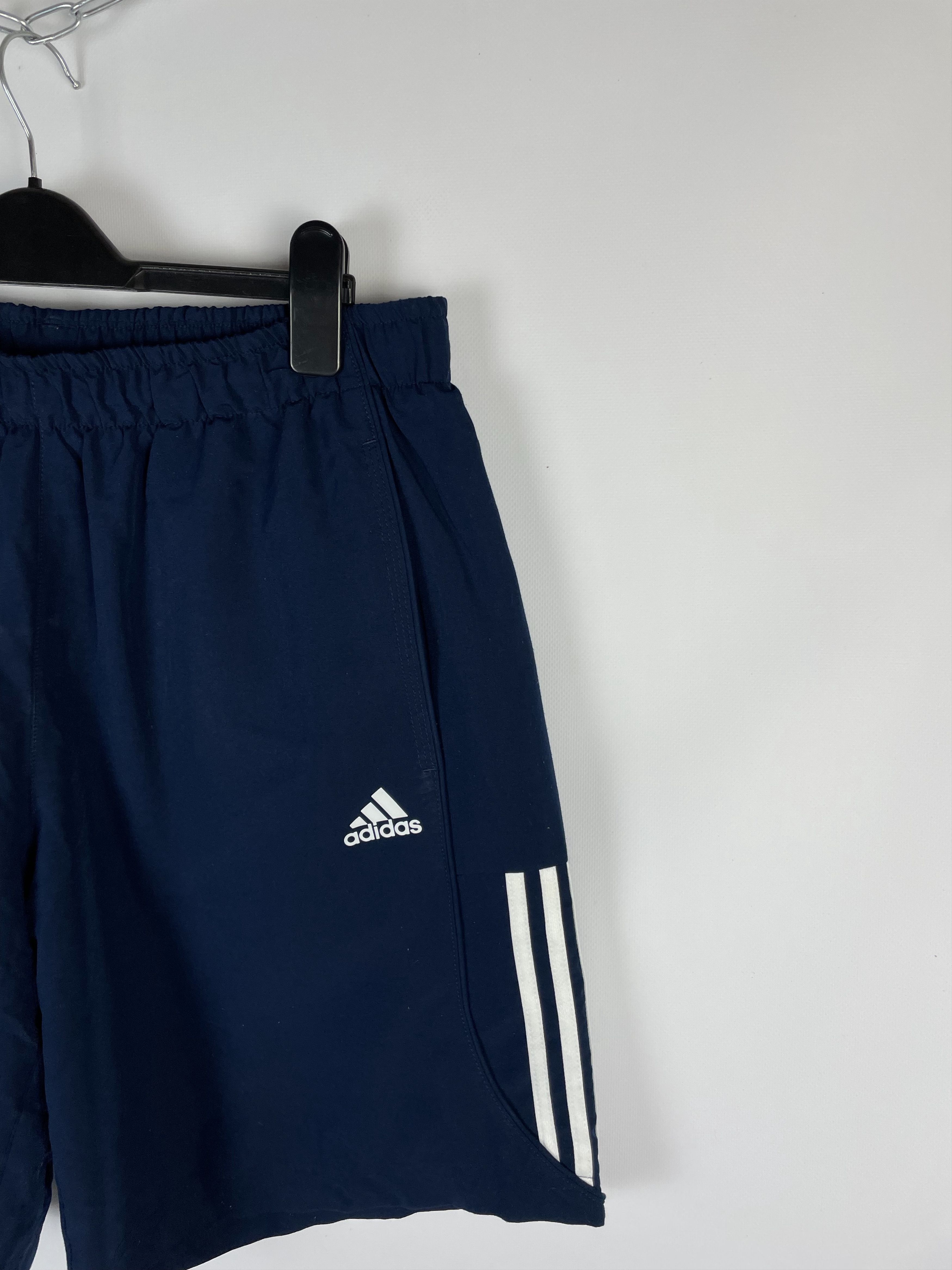 Adidas Vintage Adidas Shorts Y2k Size US 34 / EU 50 - 3 Thumbnail