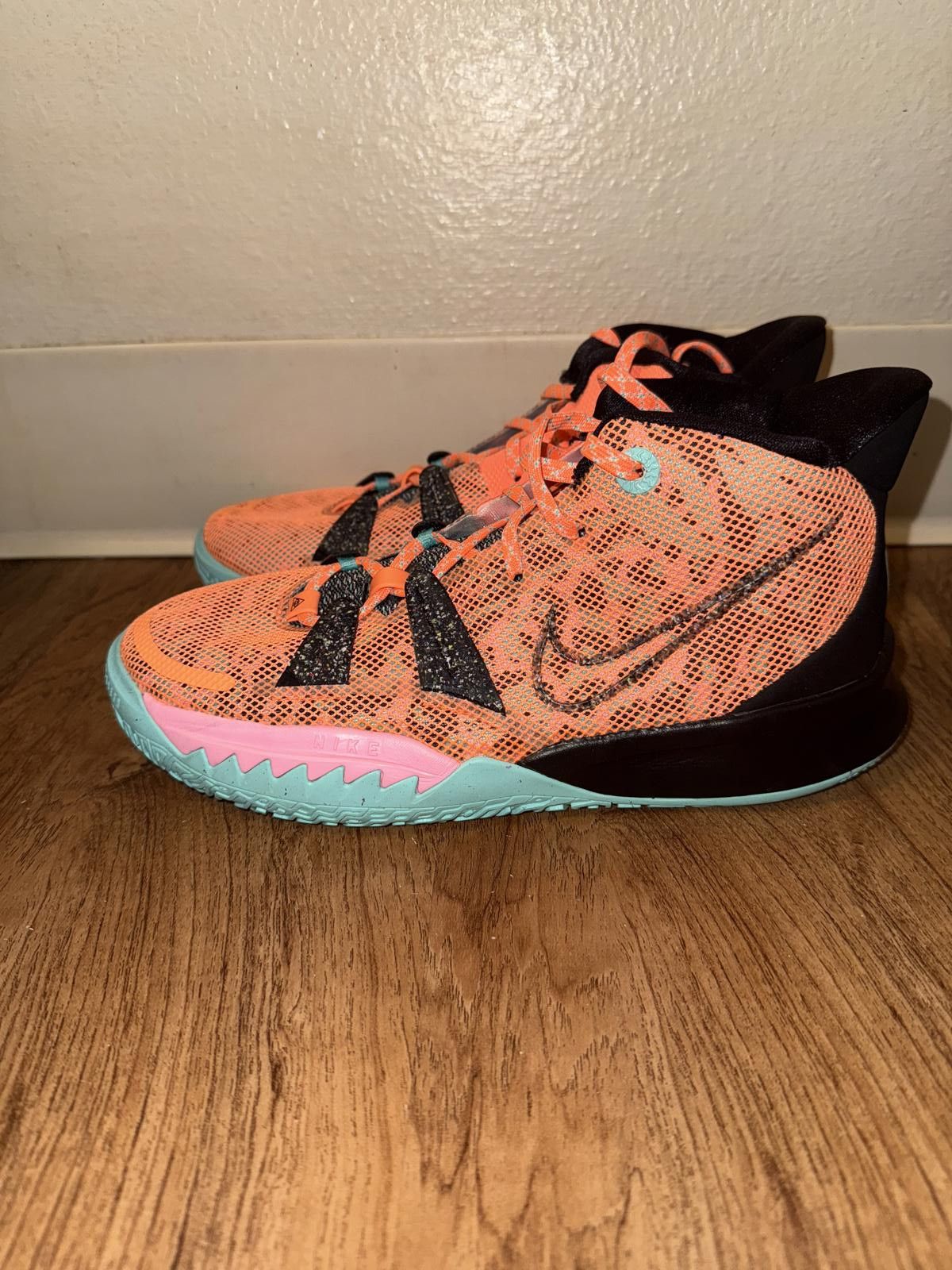 Nike Nike Kyrie 7 Play For The Future (Gs) Size US 6 / EU 39 - 2 Thumbnail