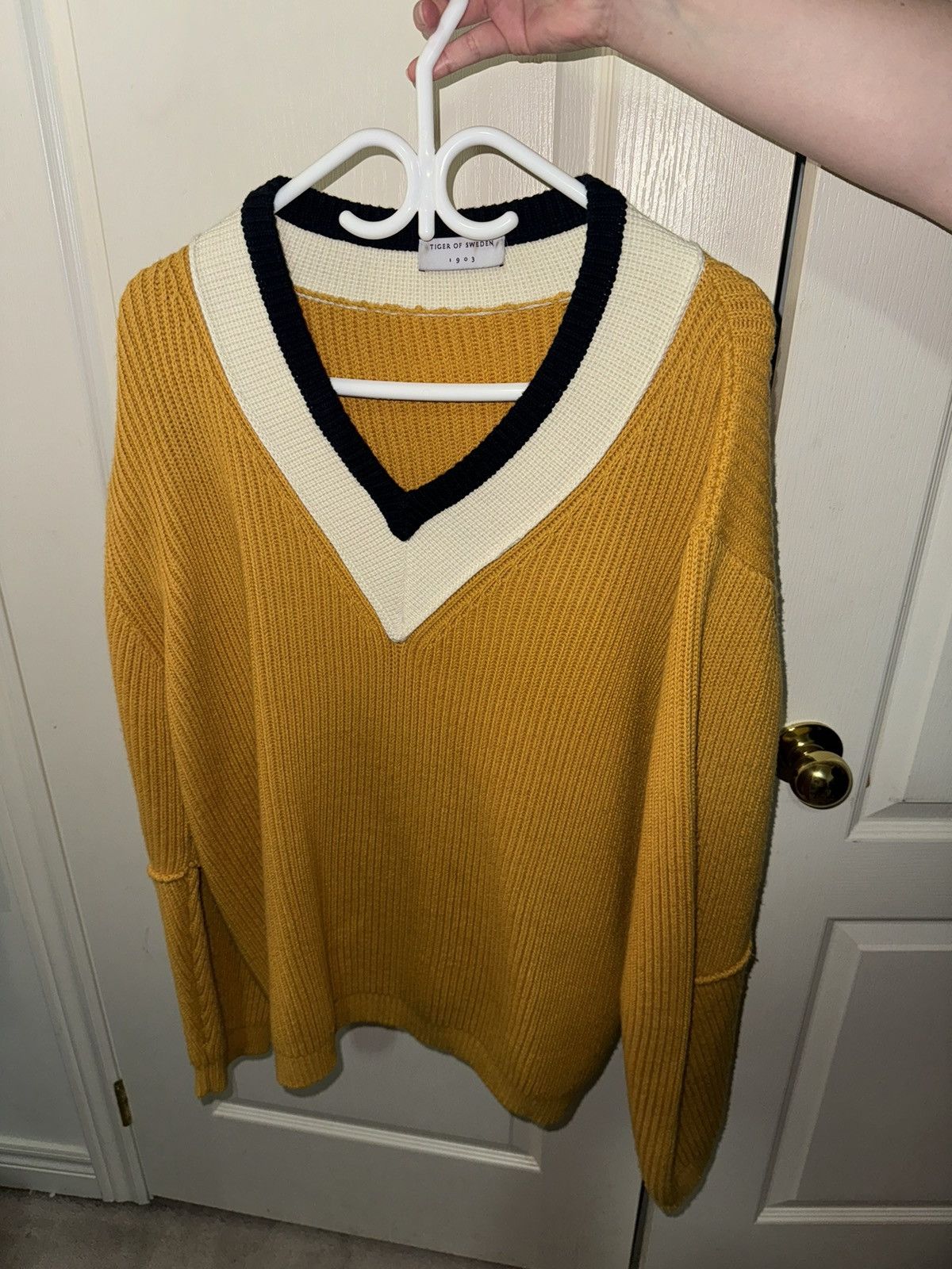 Tiger of Sweden Tiger of Sweden sweater Size US M / EU 48-50 / 2 - 3 Thumbnail