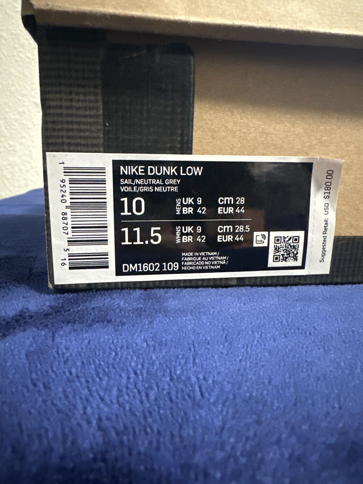 Nike OFF-WHITE NIKE DUNK LOW LOT 09 Size US 10 / EU 43 - 4 Thumbnail