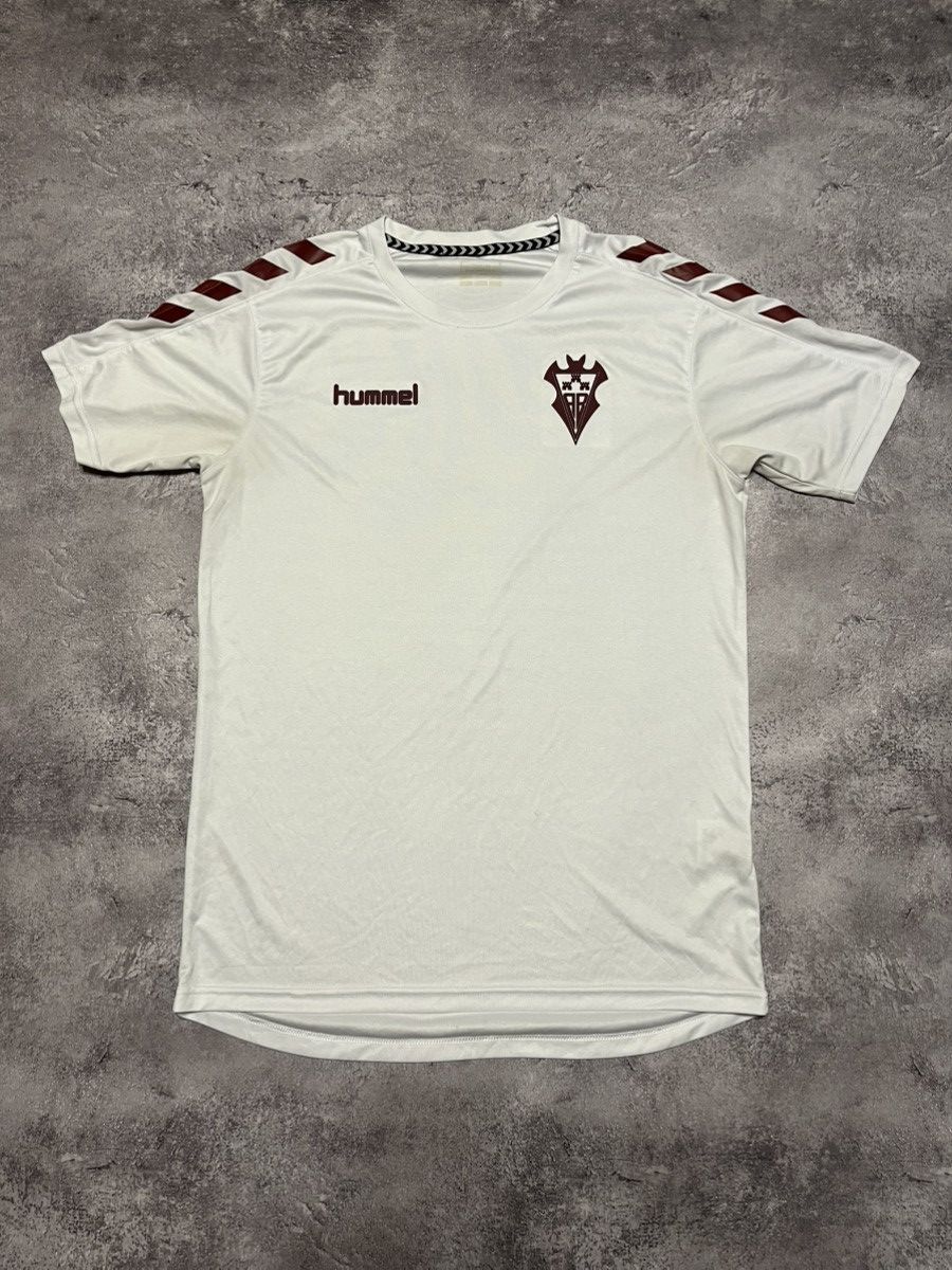 Hummel Albacete Balompie Hummel soccer jersey Size US M / EU 48-50 / 2 - 1 Thumbnail