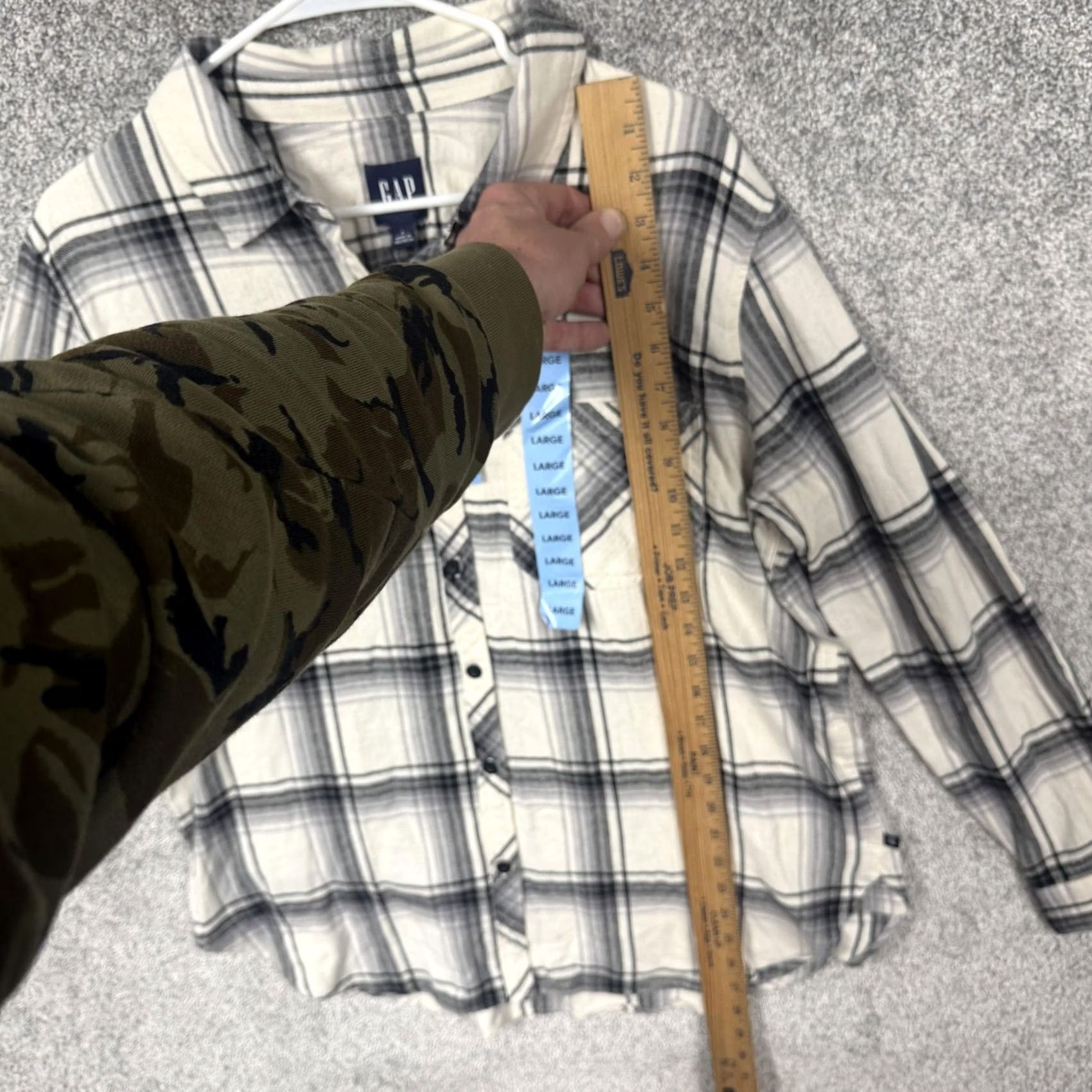 Gap Gap Button Up Shirt L Flannel Plaid Black White Cozy Fall Cabincore Granola Soft Women Button-Up Shirt L Multicolor Plaid Fall Women Size L / US 10 / IT 46 - 2 Thumbnail