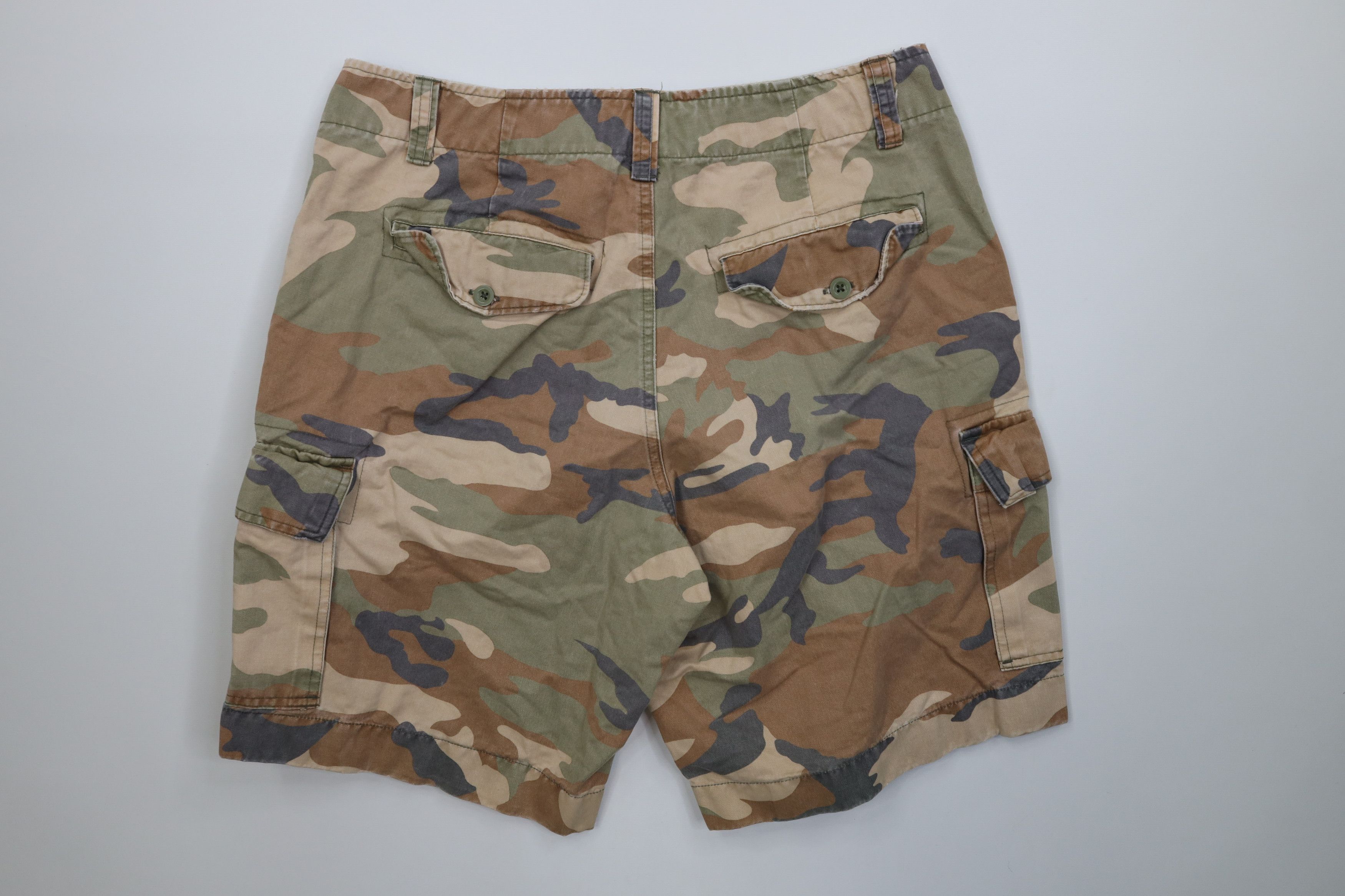 Gap Vintage Y2K Gap Military Surplus Camouflage Cargo Shorts Size US 33 - 9 Thumbnail