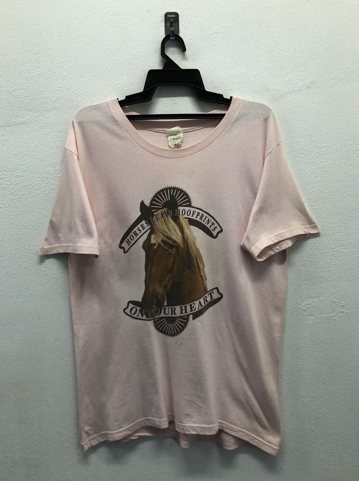 Vintage Quail Hollow House Sleave Hoofprints On Your Heart T-Shirt Size US L / EU 52-54 / 3 - 1 Thumbnail