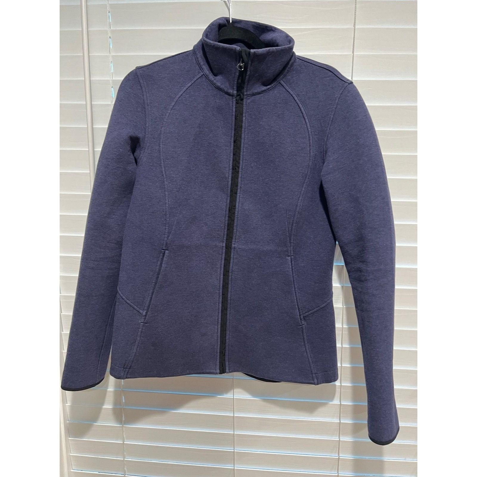 Lululemon Lululemon Define Jacket Women's Size 8 Blue Full Zip Athleti Size M / US 6-8 / IT 42-44 - 3 Thumbnail