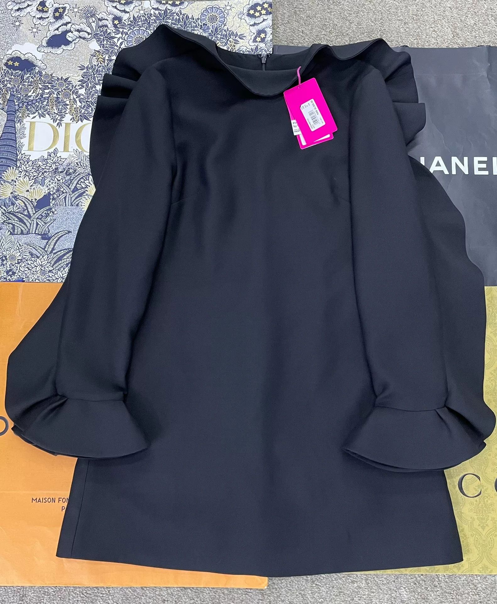 Valentino Valentino Black Long-Sleeve Lace Dress Size M / US 6-8 / IT 42-44 - 1 Thumbnail