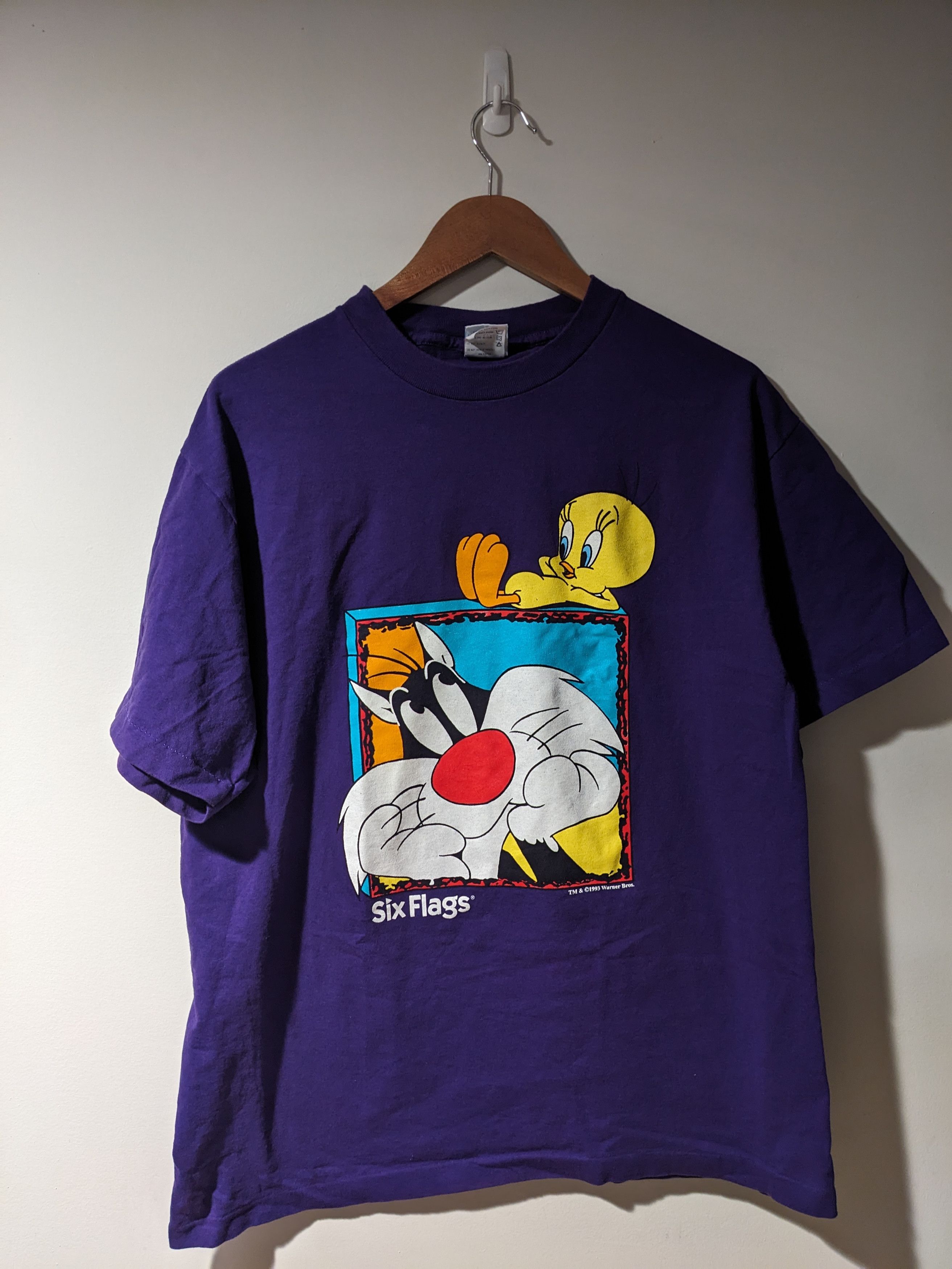 Cartoon Network × Vintage Vintage 1993 Silvestre and Tweety Bird Six Flags T-Shirt Size US L / EU 52-54 / 3 - 1 Thumbnail
