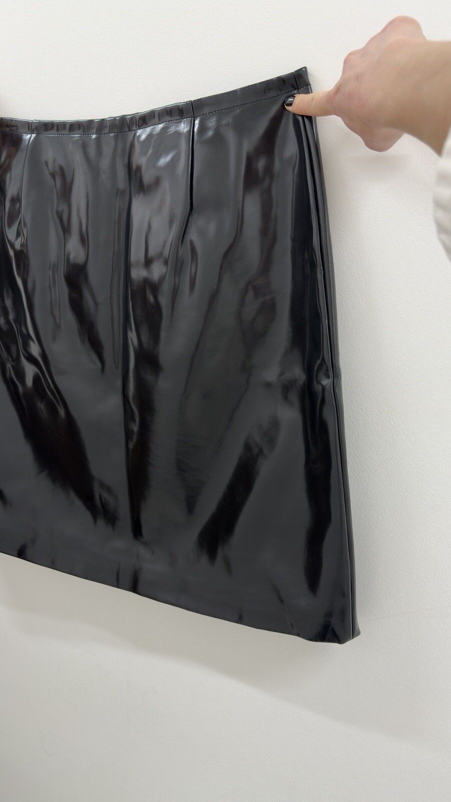 Prada Prada Vinyl Trapezoid A-Line Skirt Black Size 44 Size 30" / US 8 / IT 44 - 13 Thumbnail