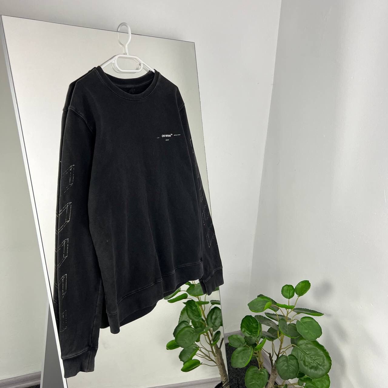 Vintage Boxy Fit Y2k Style Sweatshirt Big Logo Off White Style Size US XS / EU 42 / 0 - 3 Thumbnail