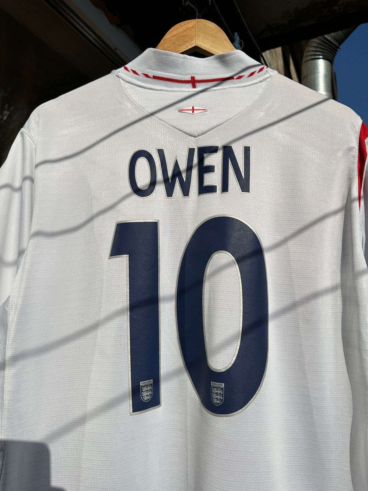 Umbro 2006 Vintage Umbro England Michael Owen Home Soccer Jersey Size US XL / EU 56 / 4 - 9 Thumbnail