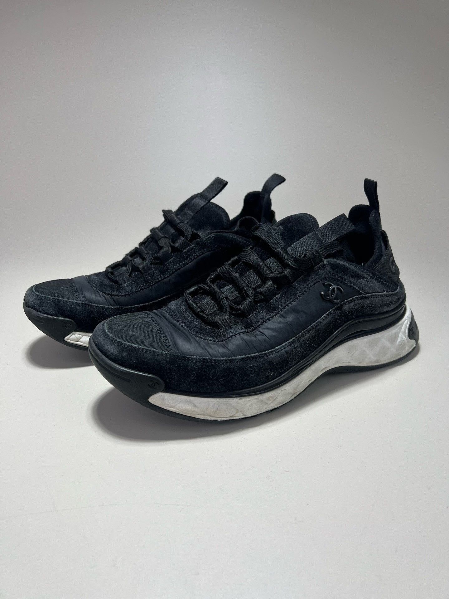 Chanel CHANEL Black Suede Cushioned Sneakers Size US 9 / IT 39 - 1 Thumbnail