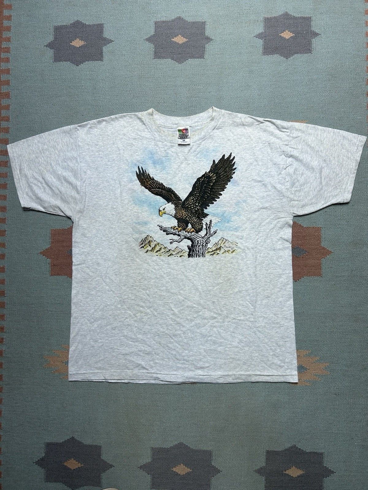 Vintage Vtg 90s t shirt flying eagle bird animal nature tee FOTL XL Size US XL / EU 56 / 4 - 1 Thumbnail