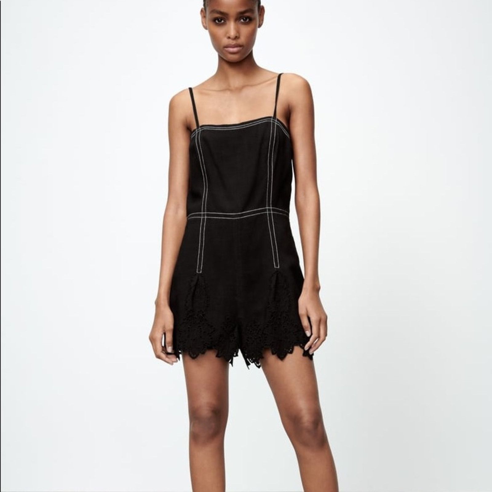 Zara ZARA SHORT JUMPSUIT WITH TOPSTITCHING BLACK Size 26" / US 2 / IT 38 - 2 Thumbnail