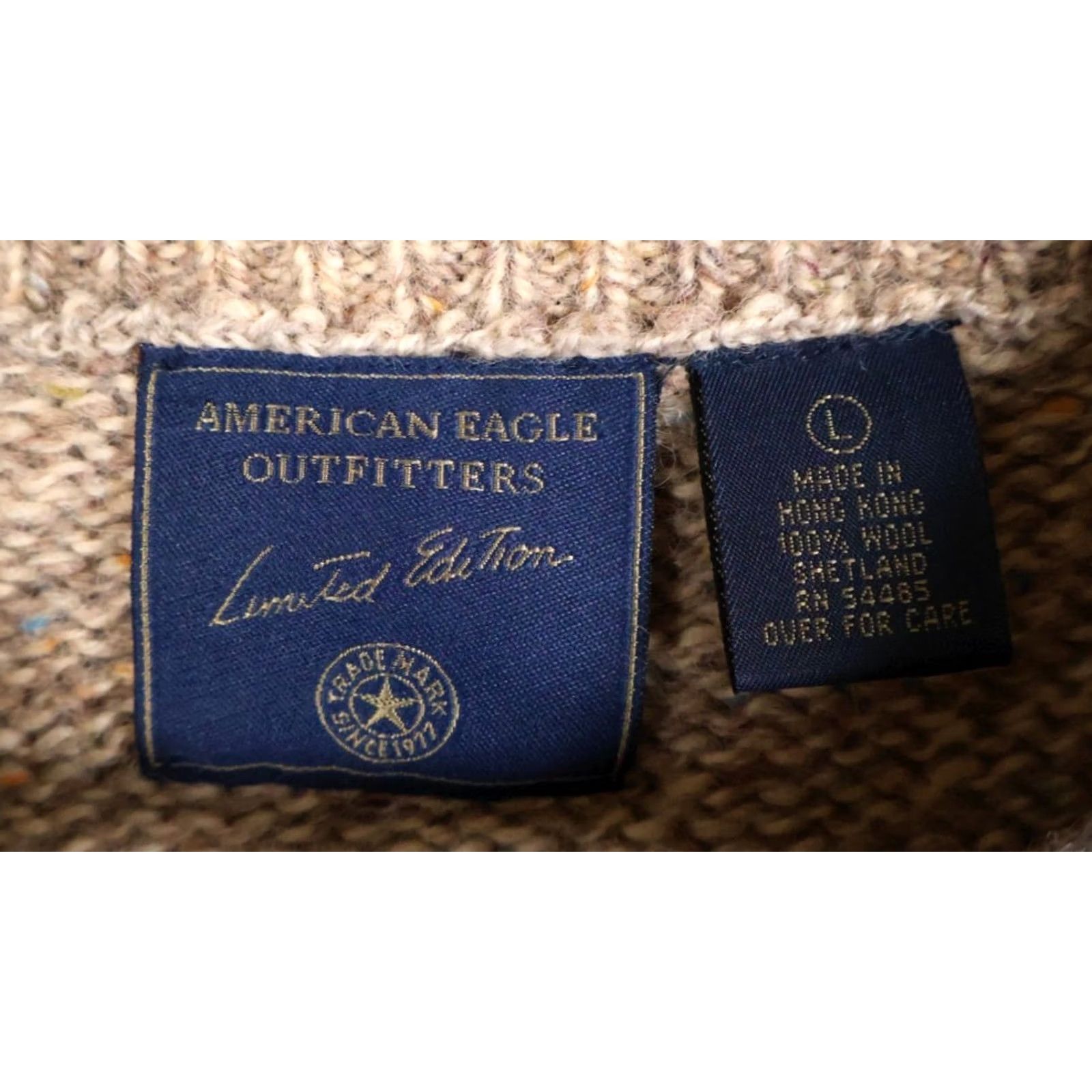 American Eagle Outfitters VINTAGE American Eagle Outfitters Sweater Mens Large Brown Wool V-Neck Pullover Knit Size US L / EU 52-54 / 3 - 3 Thumbnail