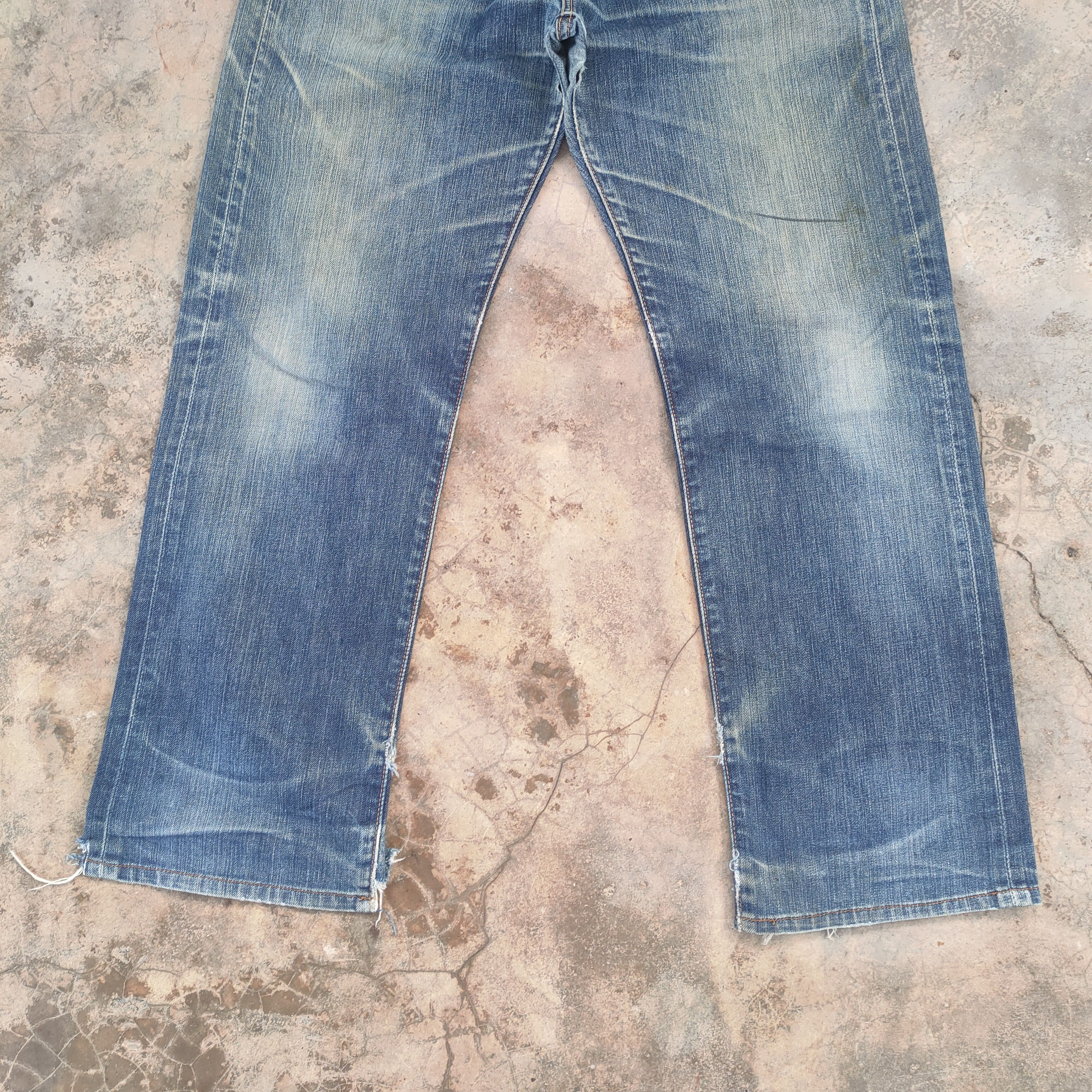 Levi's Vintage Clothing VINTAGE LEVI'S 501 FADED RIPPED DISTRESSED JEAN DENIM PANTS Size US 30 / EU 46 - 6 Thumbnail