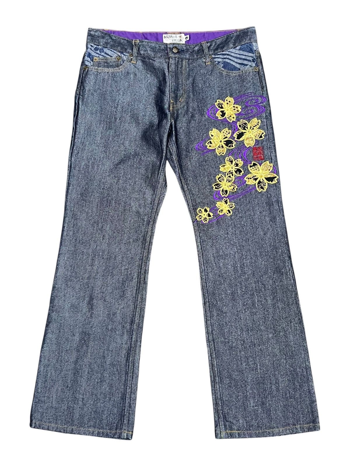 Karakuri Tamashii Shining Denim Karakuri Tamashii Sakura Embroidered Jeans Size 30" / US 8 / IT 44 - 1 Thumbnail