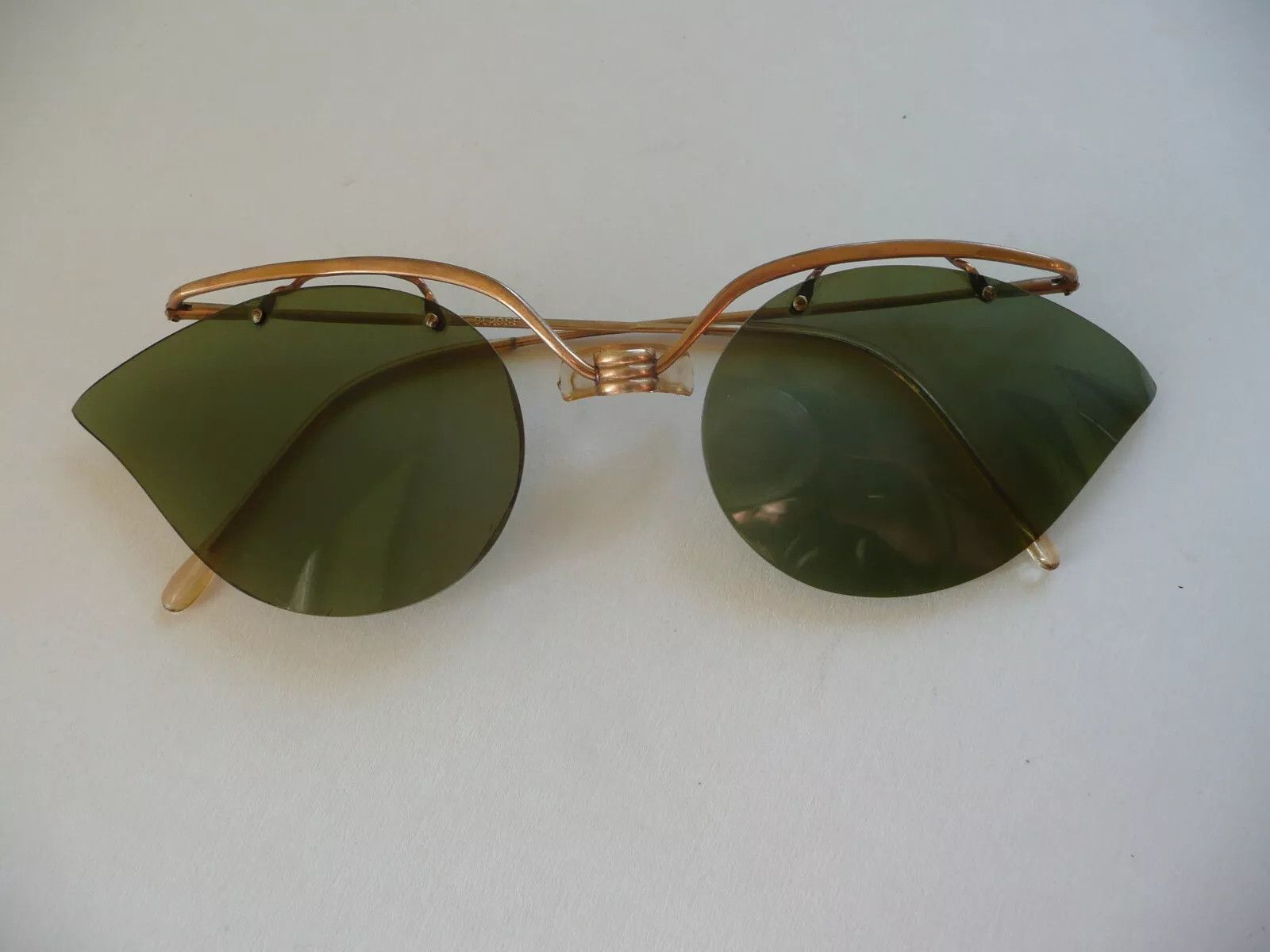 Vintage '51 MOD DEPOSE OLD SCHOOL LUNETTES DE SOLEIL EXTRAORDINAIRE Size ONE SIZE - 1 Thumbnail