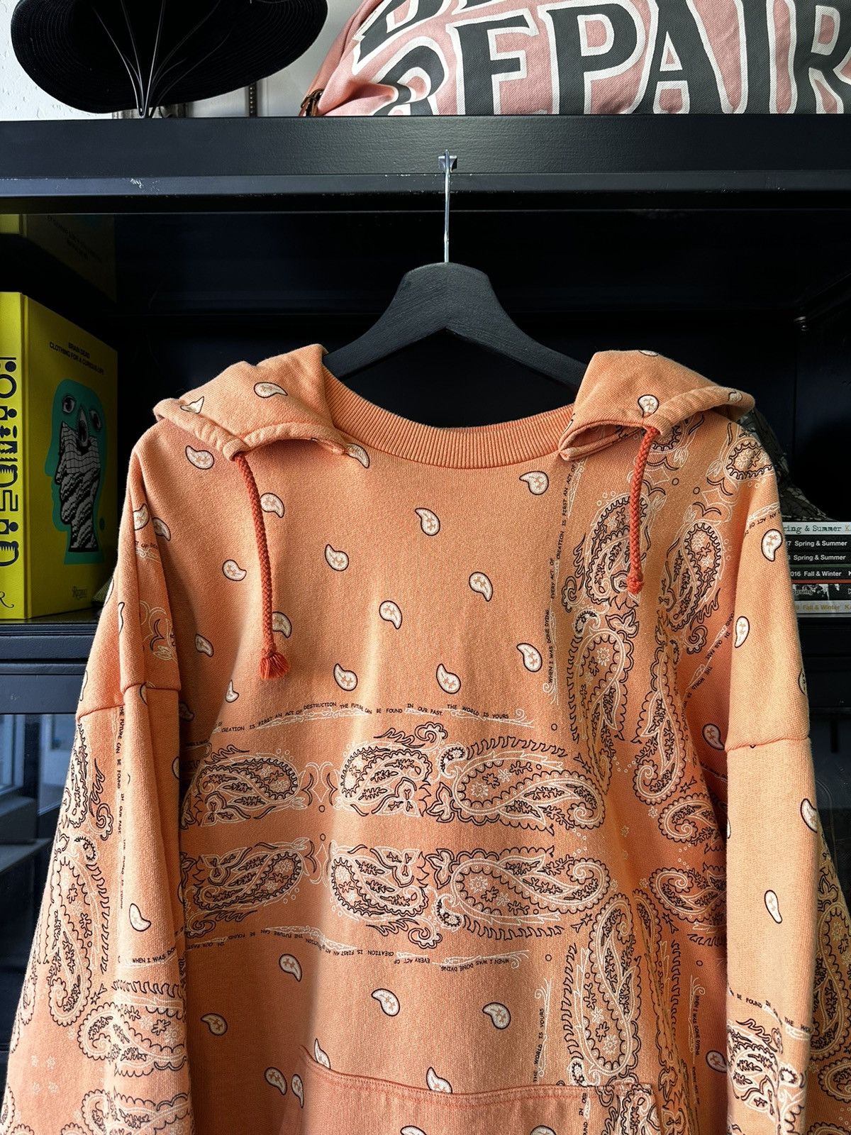 THE WORLD IS YOURS The World Is Yours X Innocence Paisley Vintage Hoodie Size US L / EU 52-54 / 3 - 4 Thumbnail