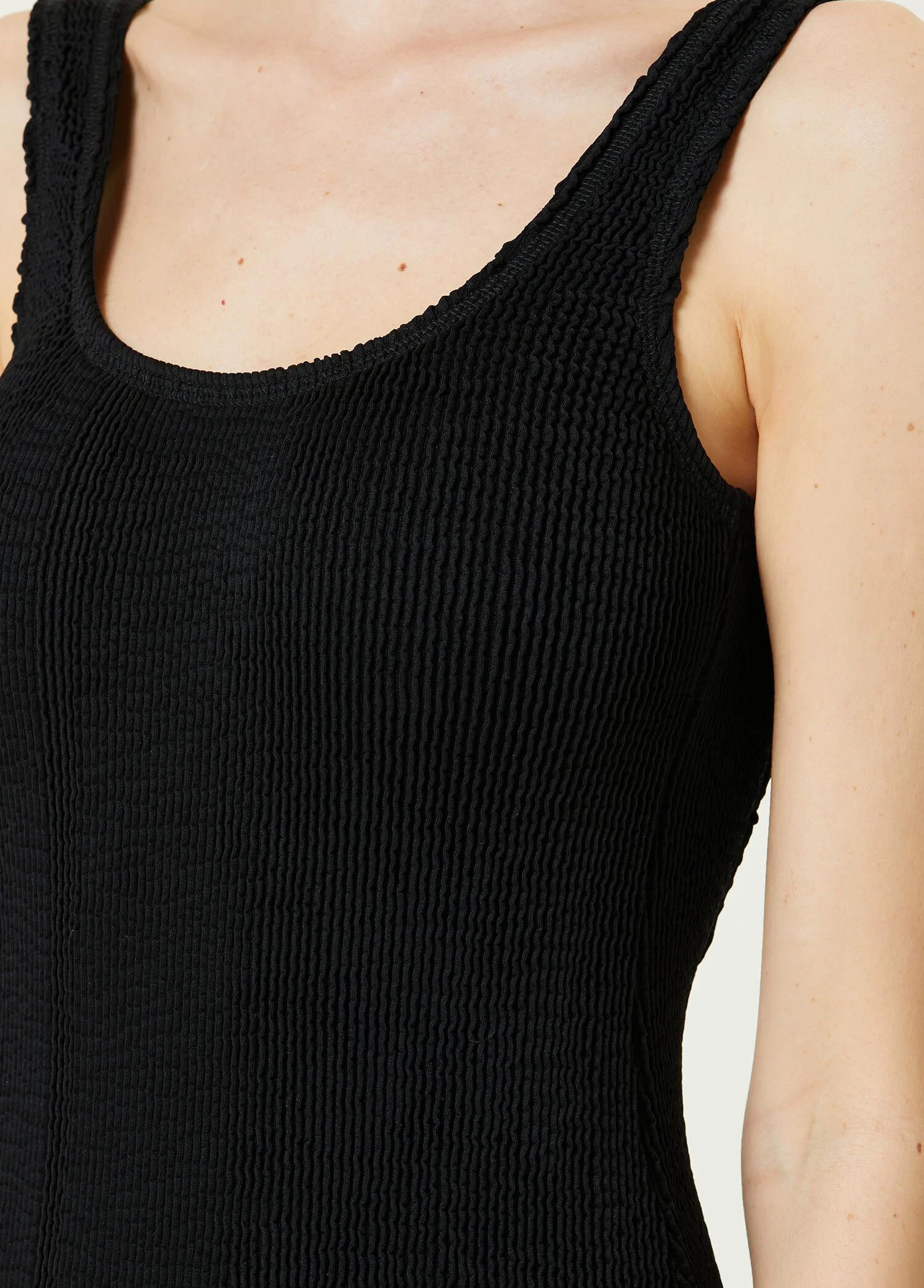 Bottega Veneta BOTTEGA VENETA crinkle black one piece swimsuit swimwear 42 Size 28" / US 6 / IT 42 - 5 Thumbnail