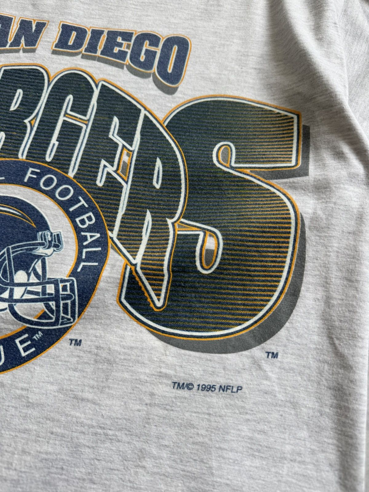 Logo 7 × NFL × Vintage Vintage San Diego Chargers Shirt 1995 Football Graphic Tee Size US L / EU 52-54 / 3 - 6 Thumbnail