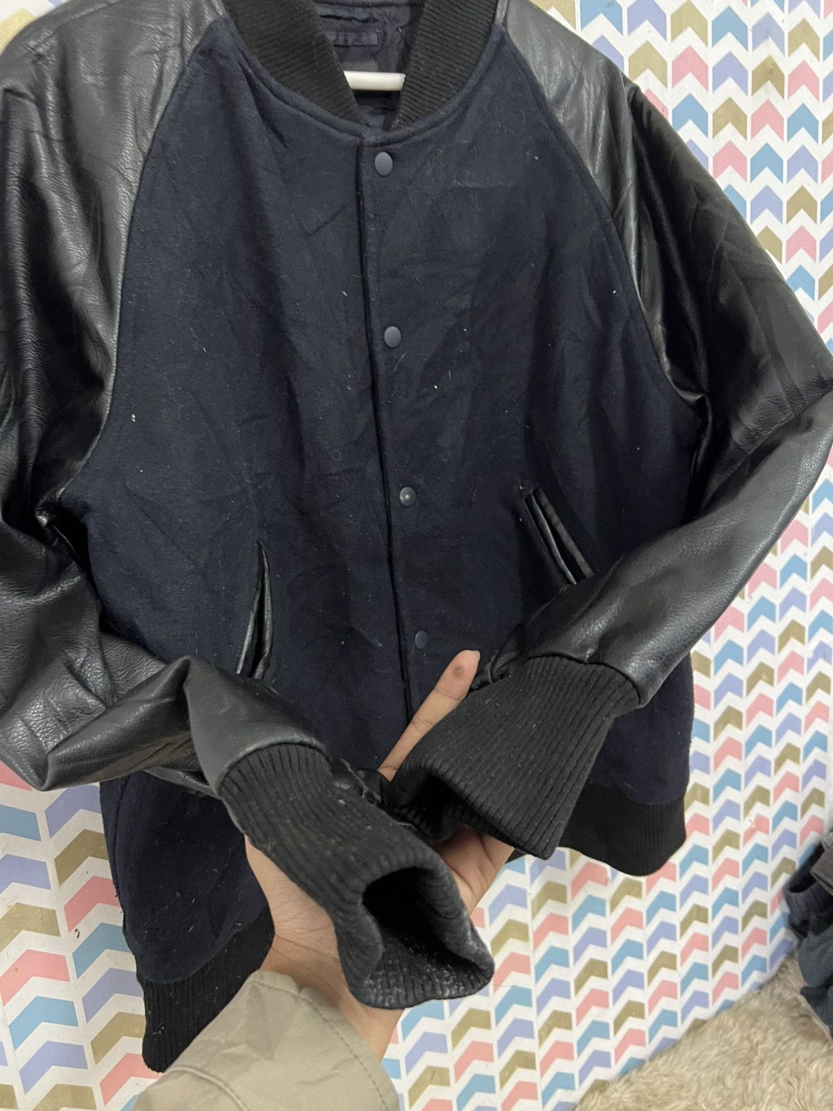 Uniqlo Uniqlo Varsity Leather Jacket Size US XL / EU 56 / 4 - 3 Thumbnail