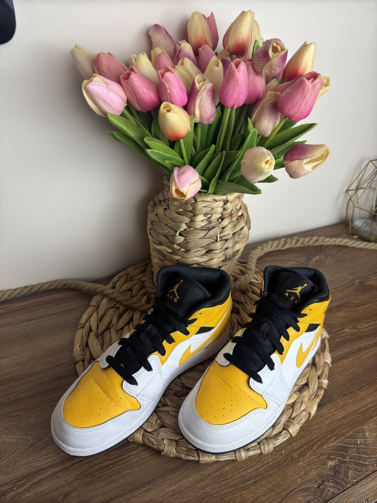 Jordan Brand × Nike × Nike ACG Jordan 1 Mid 'University Gold' (GS) żółte unisex size 40 Size US 8.5 / IT 38.5 - 2 Thumbnail