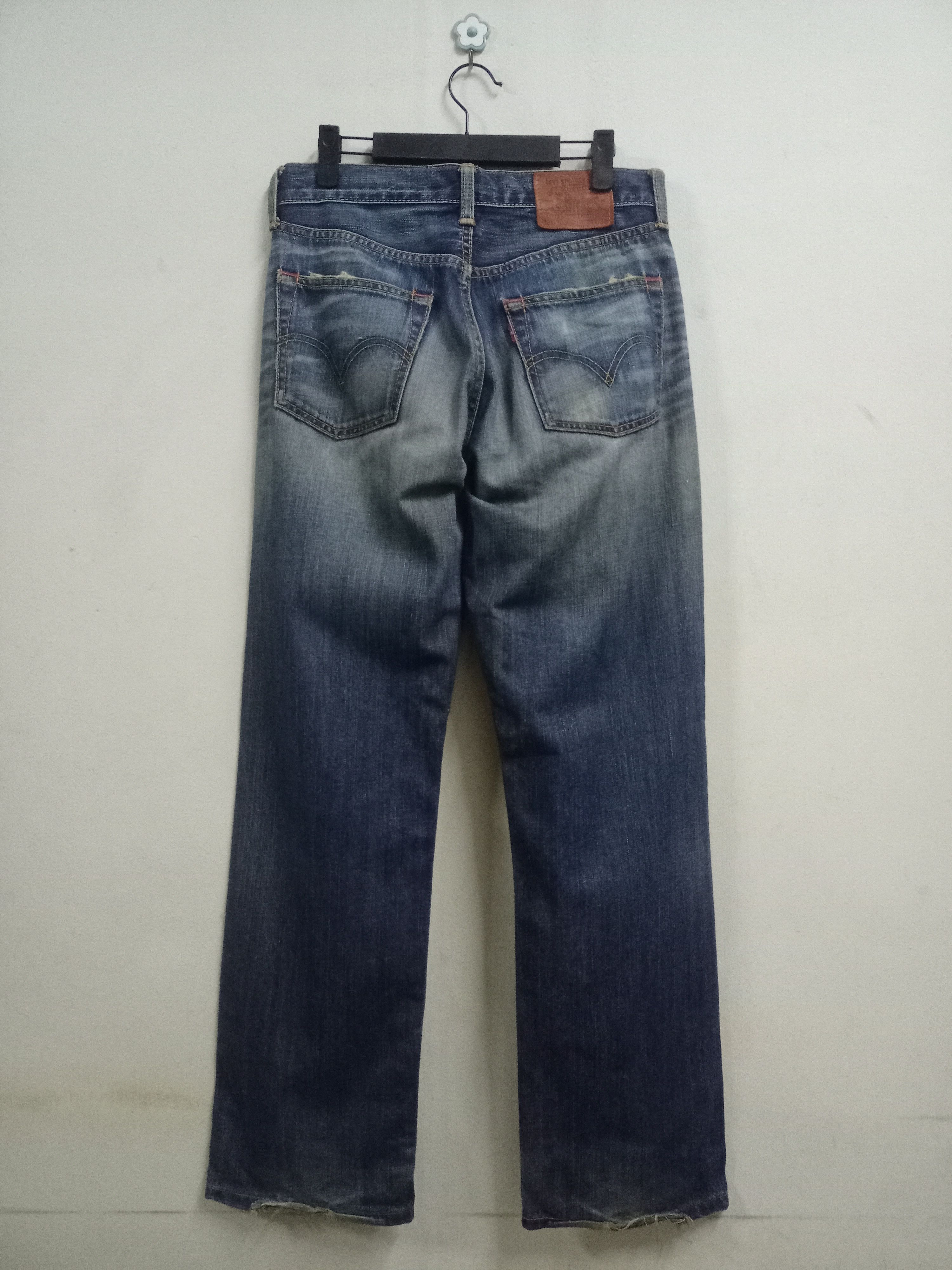 Levi's × Levi's Vintage Clothing Vintage 90s Levis 703 Blue Wash Distressed Baggy Jeans Size US 31 - 2 Thumbnail