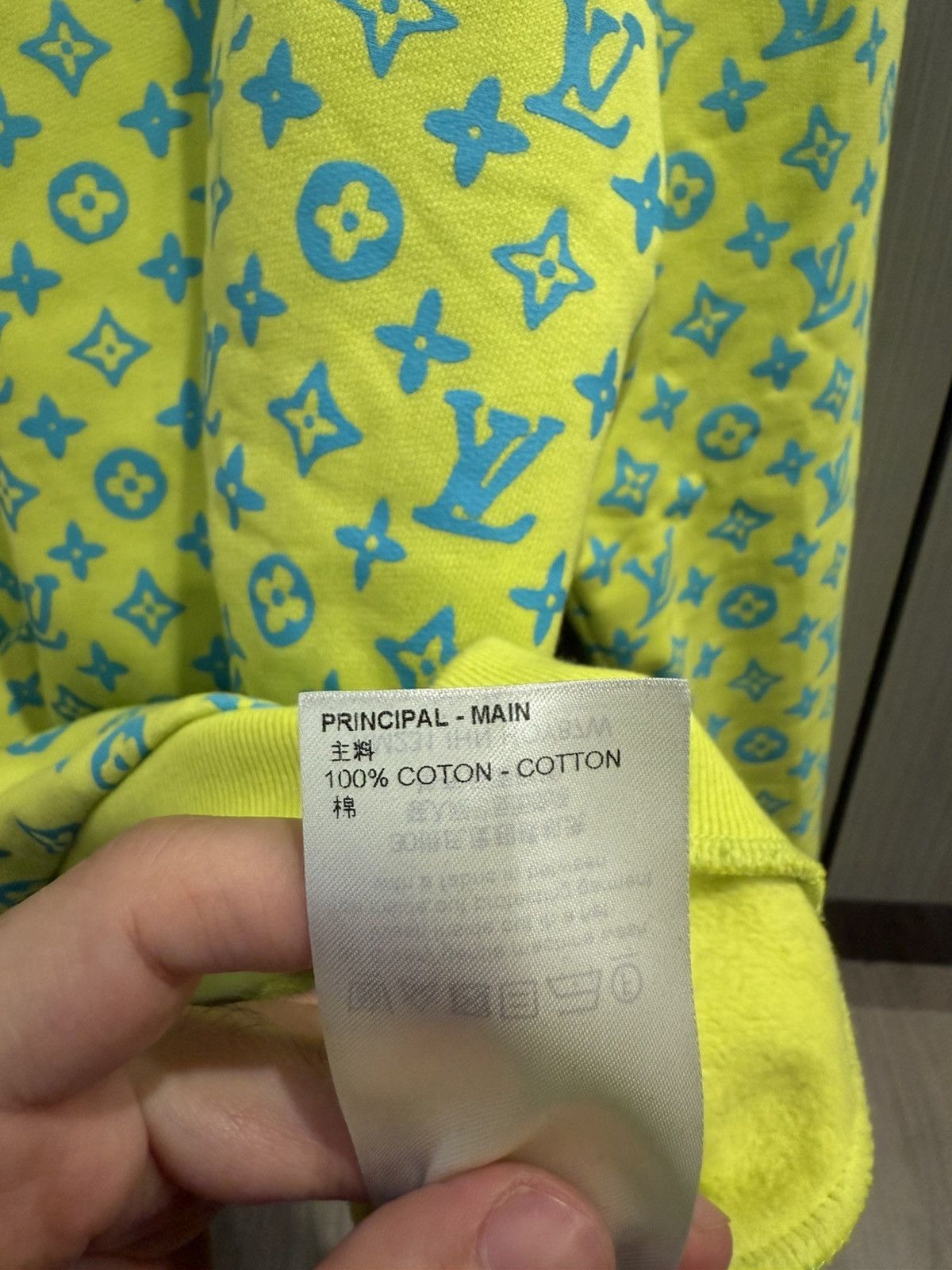 Louis Vuitton Louis Vuitton Yellow Blue Monogram Sweatshirt Size US L / EU 52-54 / 3 - 8 Thumbnail