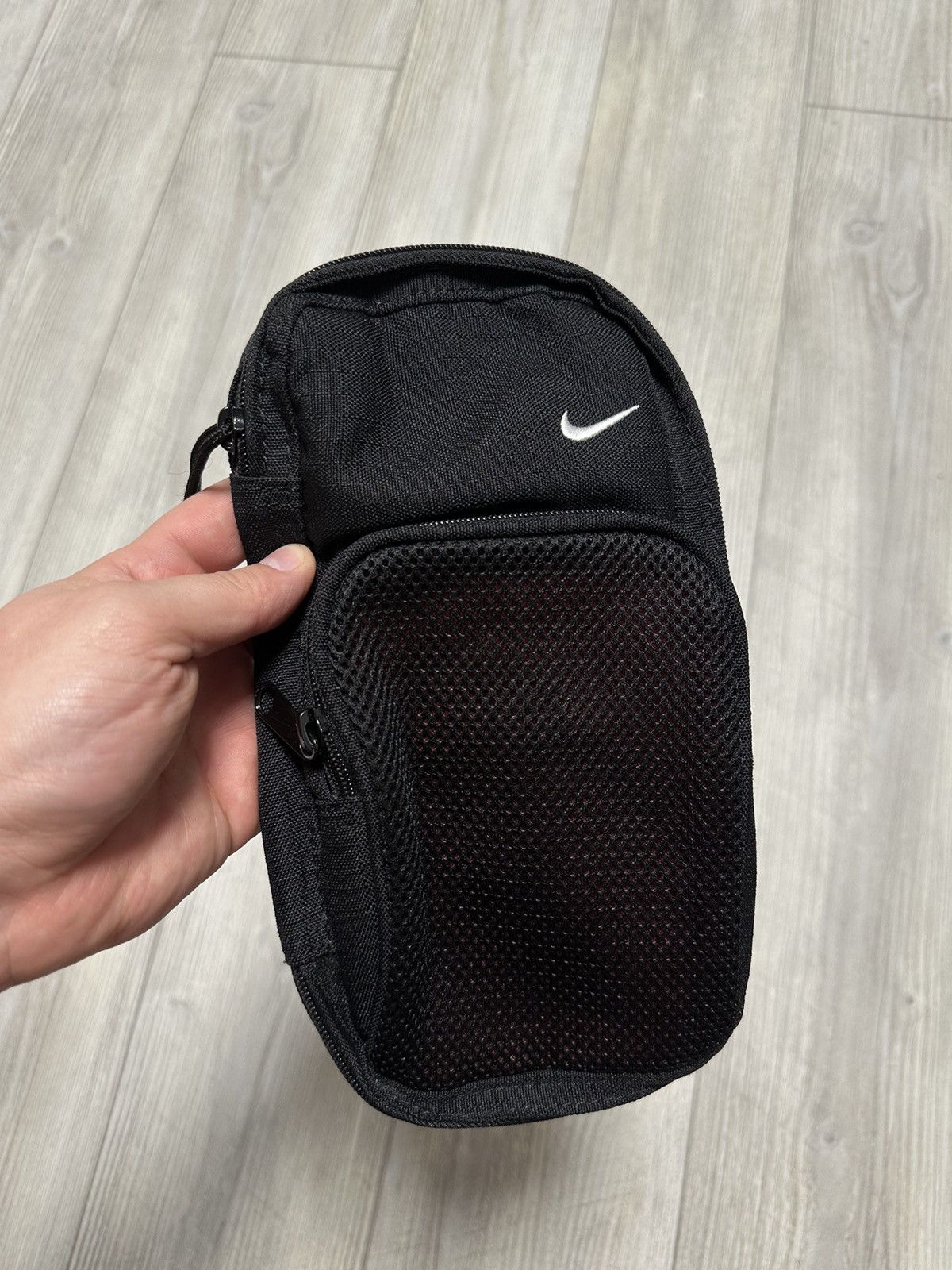 Vintage Vintage Nike Messenger Mini Bag Size ONE SIZE - 2 Thumbnail