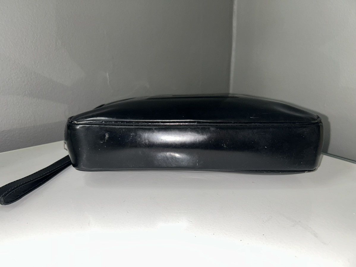 Gucci Vintage Gucci Tom Ford Patent Leather Wristlet Bag (project) Size ONE SIZE - 12 Thumbnail