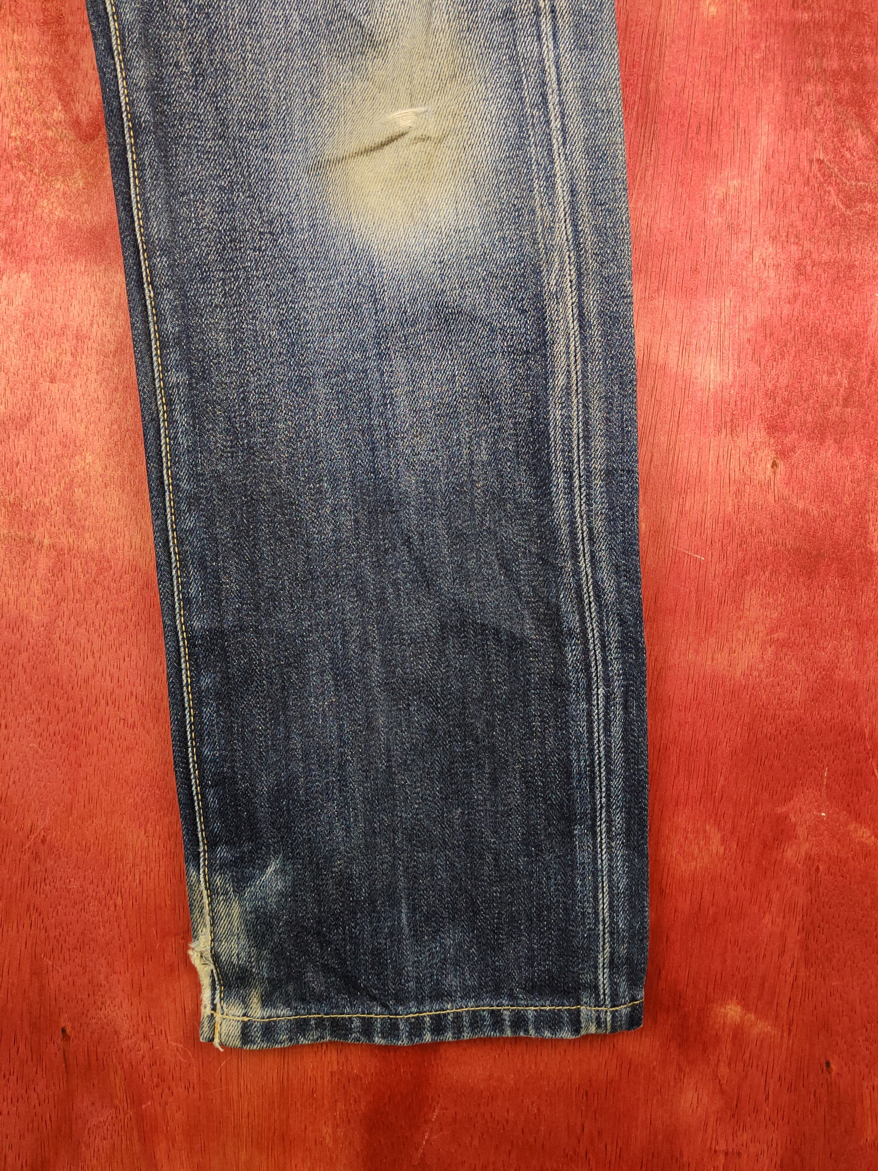 Japanese Brand Uniqlo Dark Blue Distressed Ripped Jeans #S1673 Size US 32 / EU 48 - 7 Thumbnail