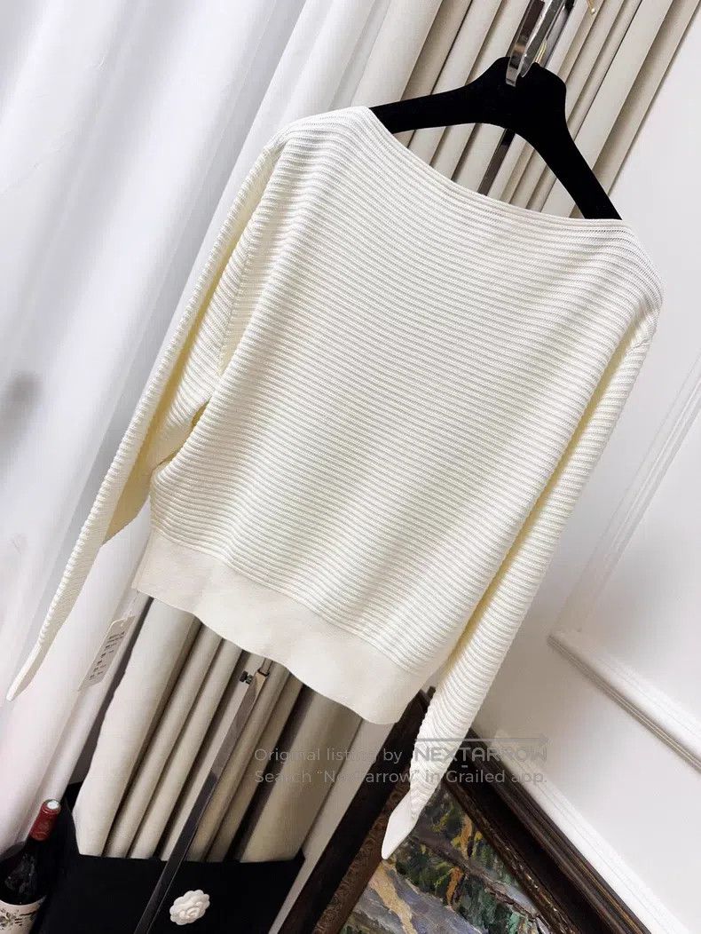 Loro Piana Loro Piana Beige Round Neck Horizontal Ribbed Batwing Slee Size S / US 4 / IT 40 - 2 Thumbnail