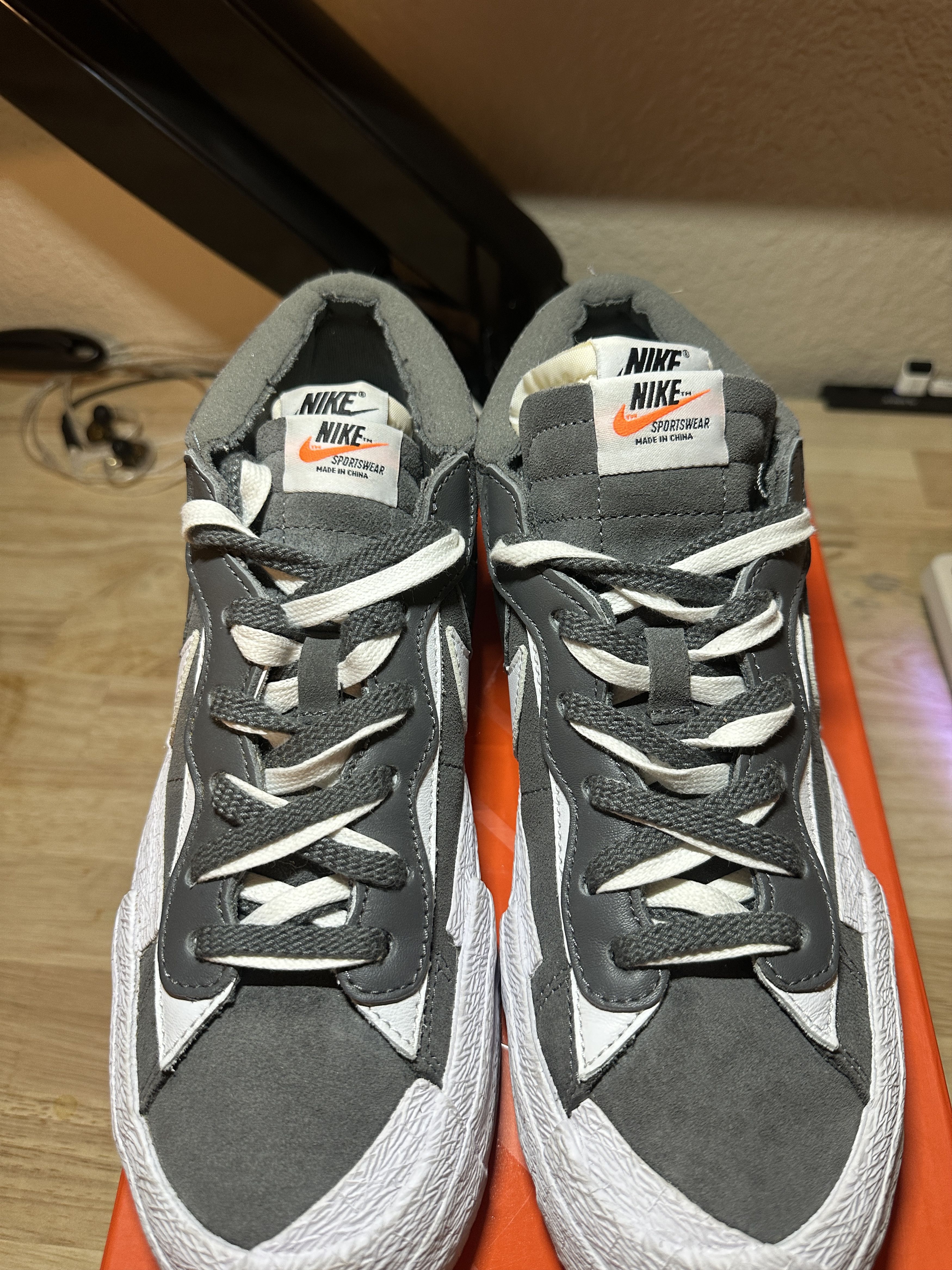 Nike × Sacai Nike Blazer Low/SACAI Size US 8.5 / EU 41-42 - 2 Thumbnail