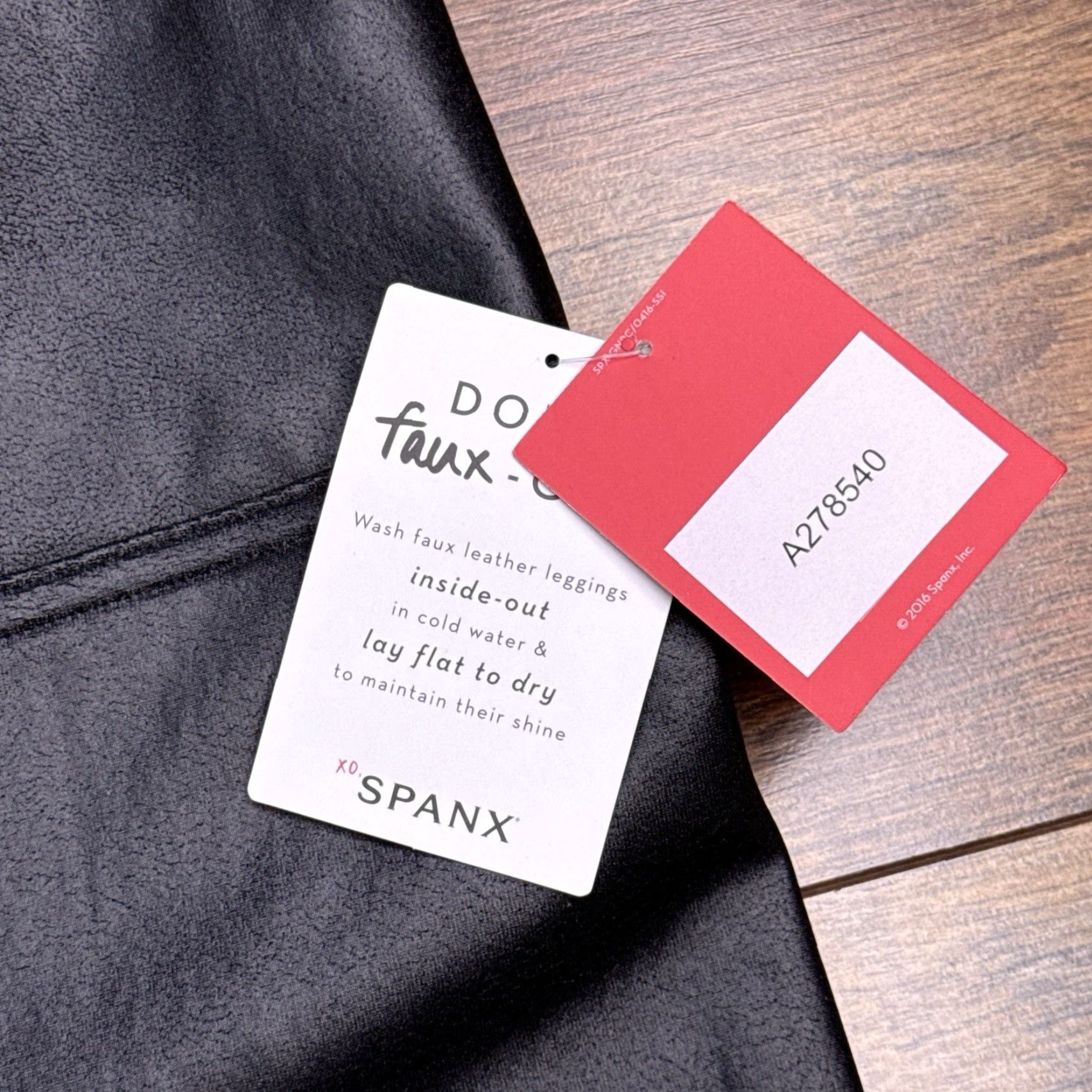 Spanx VINTAGE: No Spanx Leggings Womens 1X Black Faux Leather Shaping Slimming Stretch Ankle 26in Inseam | Black Size 40" / US 18 - 5 Thumbnail