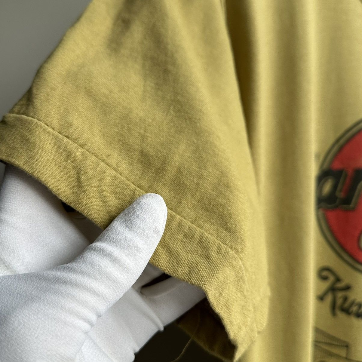 Hard Rock Cafe × Vintage Vintage 90s Hard Rock Cafe Kuwait City Tee Size US L / EU 52-54 / 3 - 6 Thumbnail