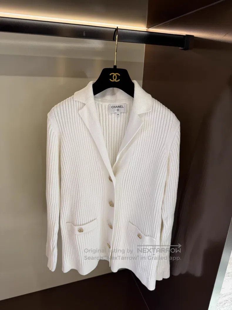 Chanel White gold knitted coat