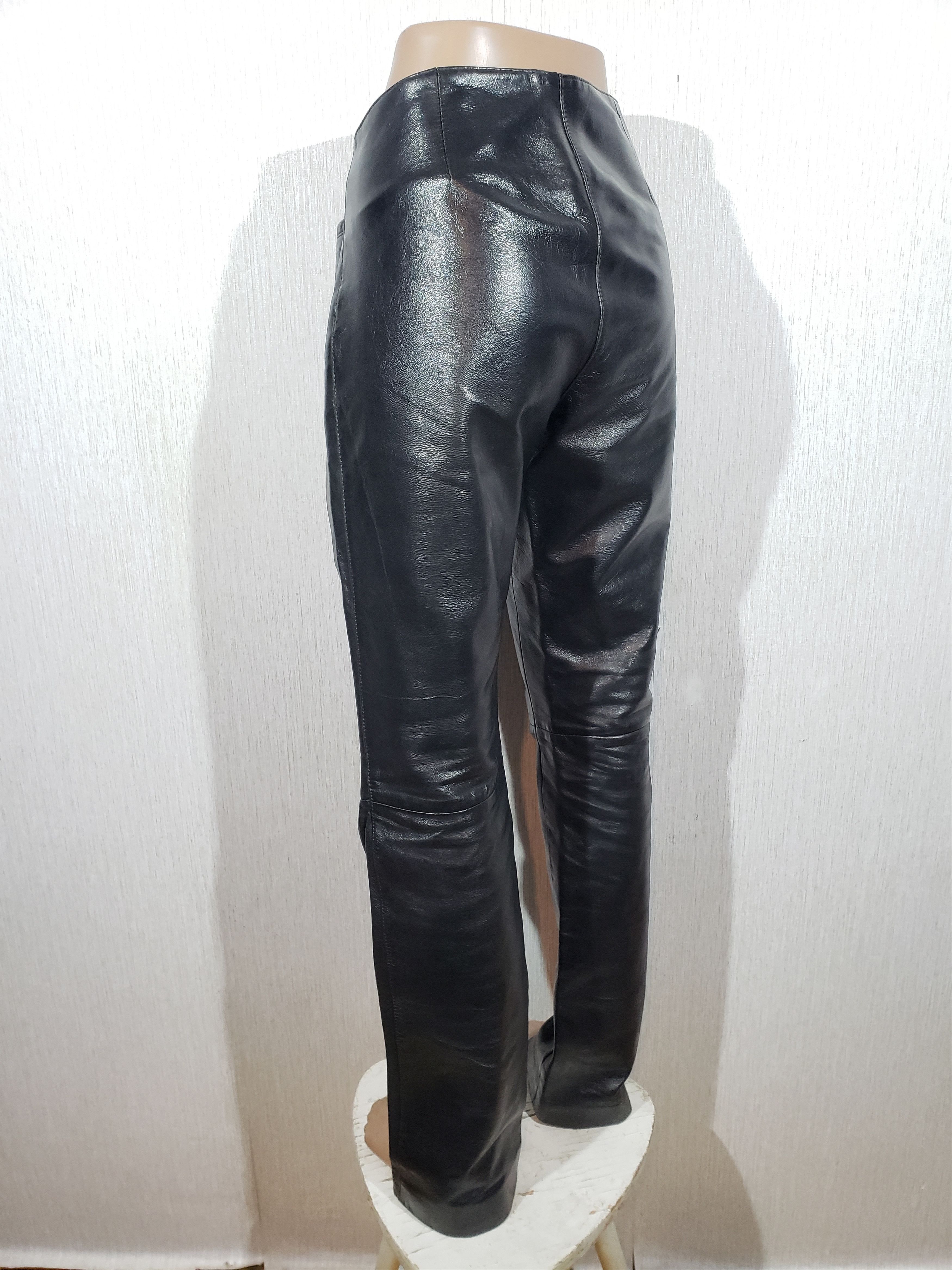 Genuine Leather Women's pants made of genuine leather. Size 34" / US 12 / IT 48 - 6 Thumbnail