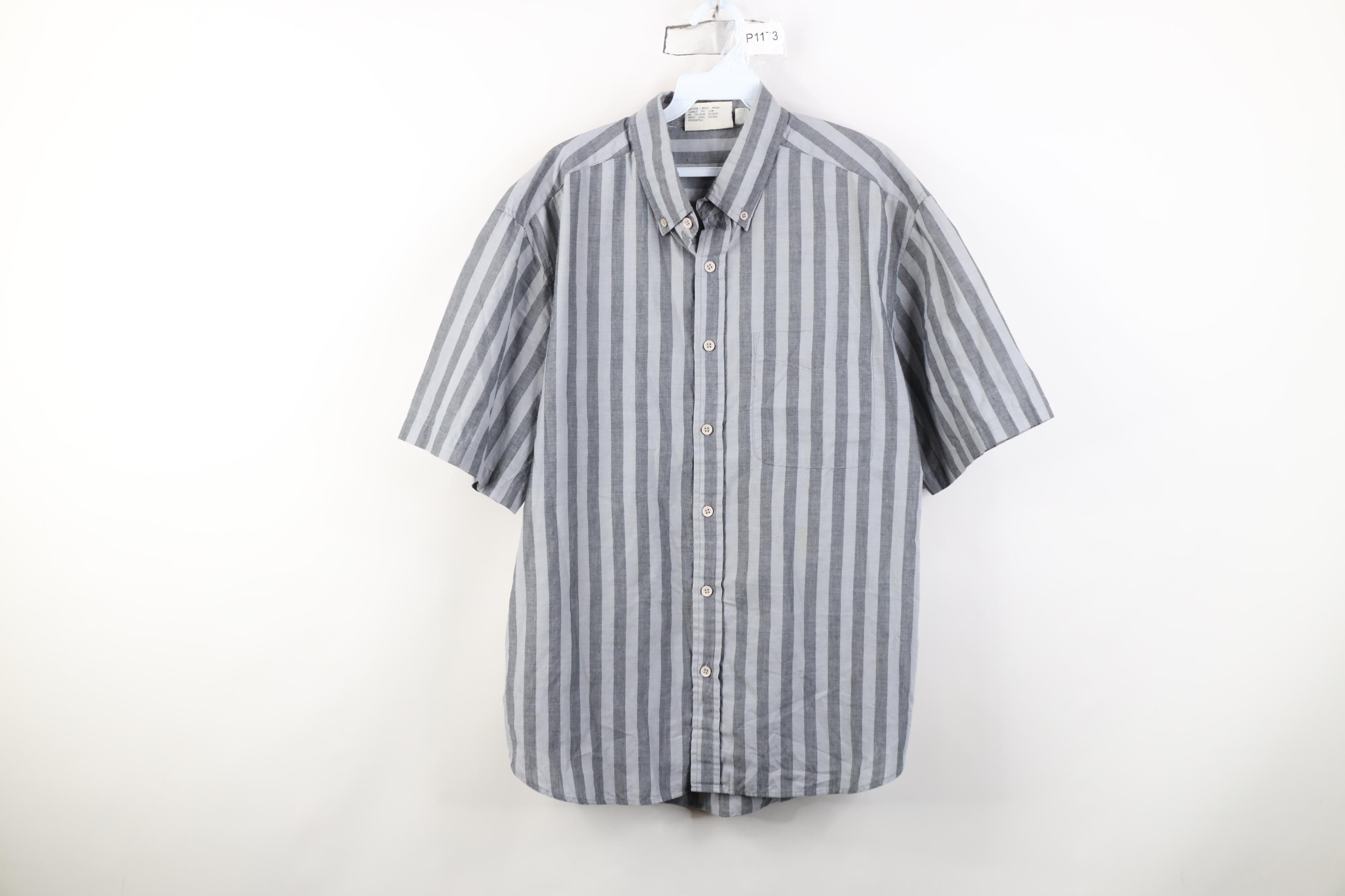 Vintage Vintage 90s Streetwear Block Short Sleeve Button Down Shirt Size US L / EU 52-54 / 3 - 1 Thumbnail