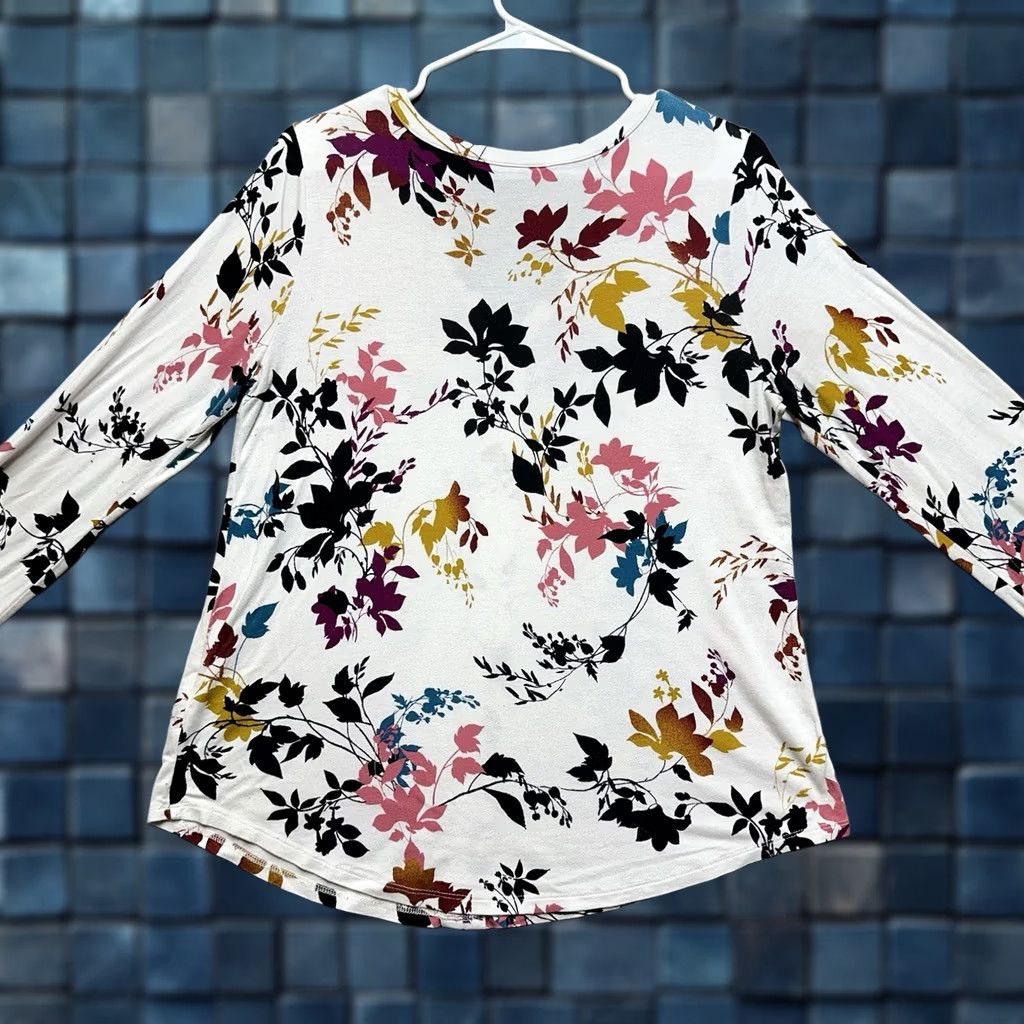 Vintage Apt 9 Tunic Blouse Top Women M White Floral V-Neck Sheer Flowy Chic Office Rayon Size M / US 6-8 / IT 42-44 - 1 Thumbnail