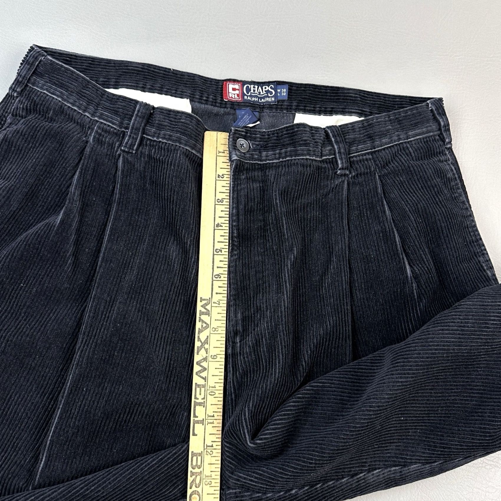 Ralph Lauren VINTAGE Chaps Ralph Lauren Pants Mens 38x32 Corduroy Pleated Cuffed Casual Shirt? Size US 38 / EU 54 - 7 Thumbnail