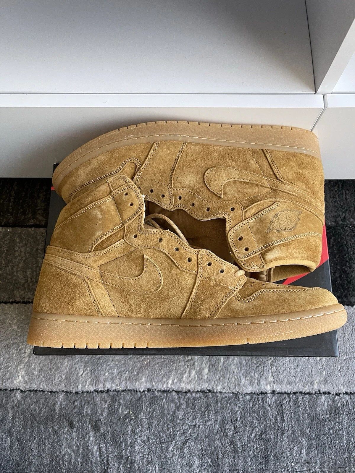 Jordan Brand Air Jordan 1 Retro OG High Wheat Size US 12 / EU 45 - 3 Thumbnail