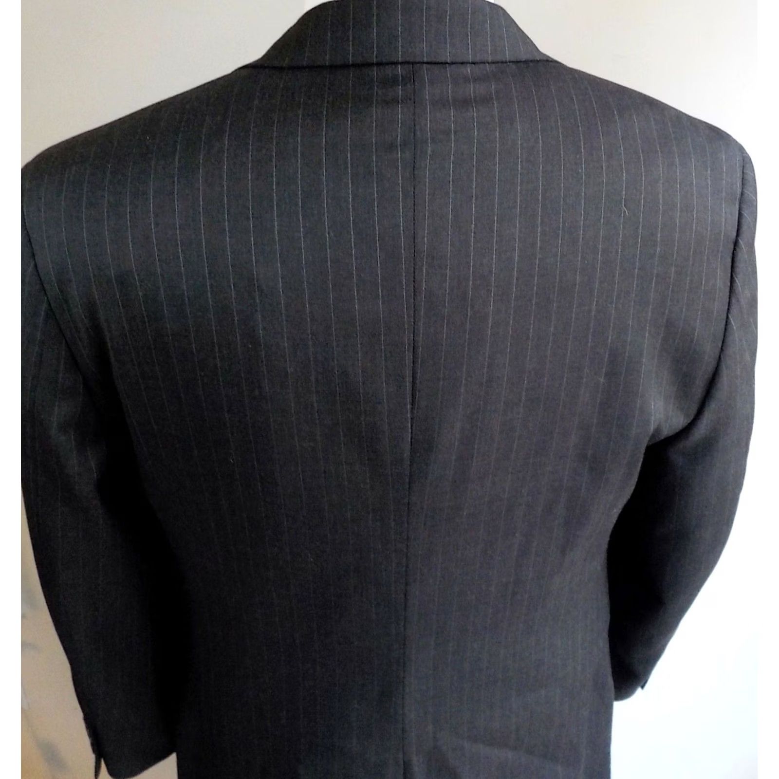 Brooks Brothers Brooks Brothers Madison Pinstriped Suit Gray Shirt? Size 40R - 5 Thumbnail